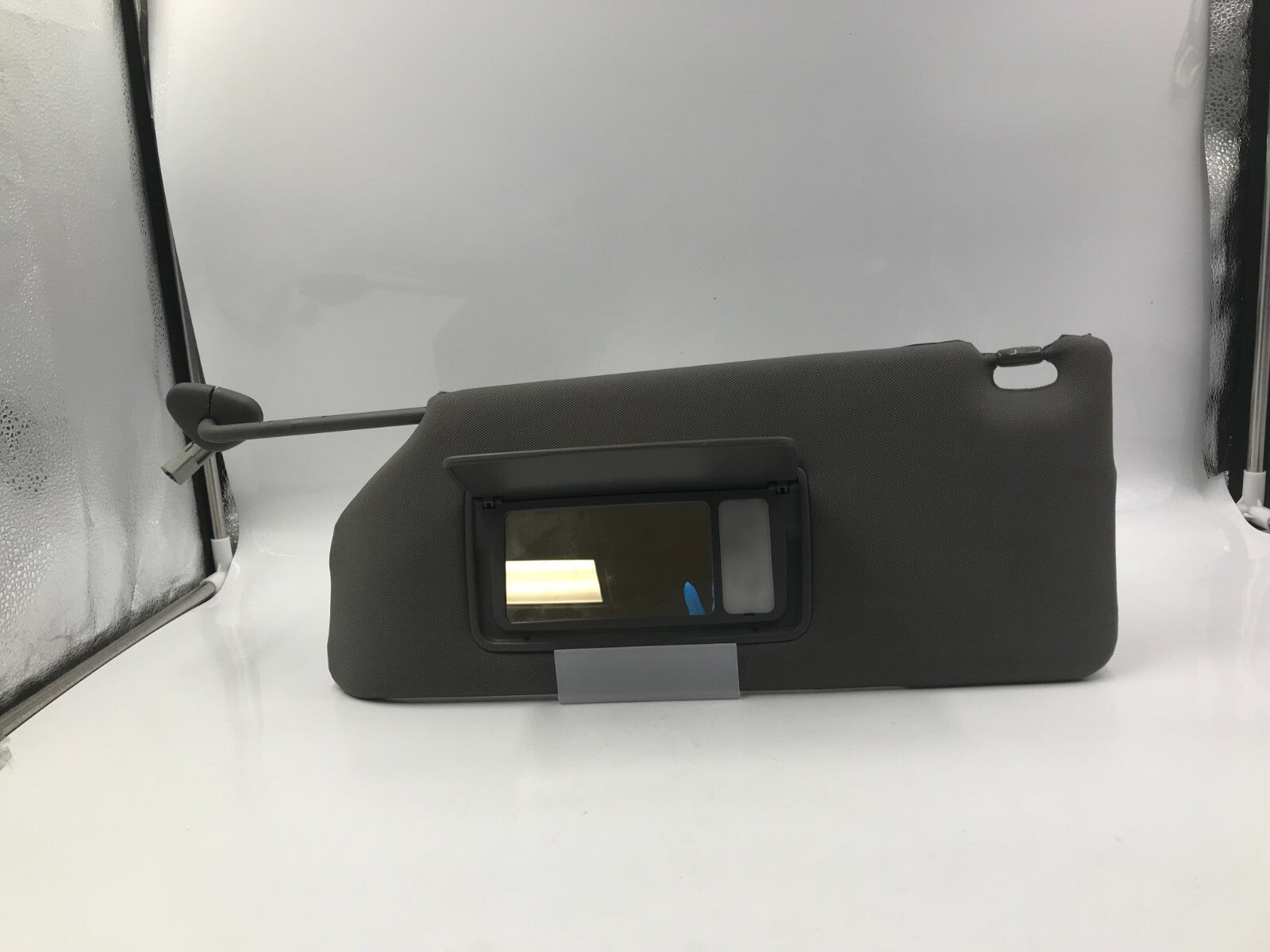 2006-2010 Honda Odyssey Driver Sun Visor Tan Illuminated OEM A03B31032