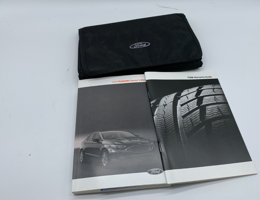 2019 Ford Fusion Owners Manual Set with Case OEM C04B08003