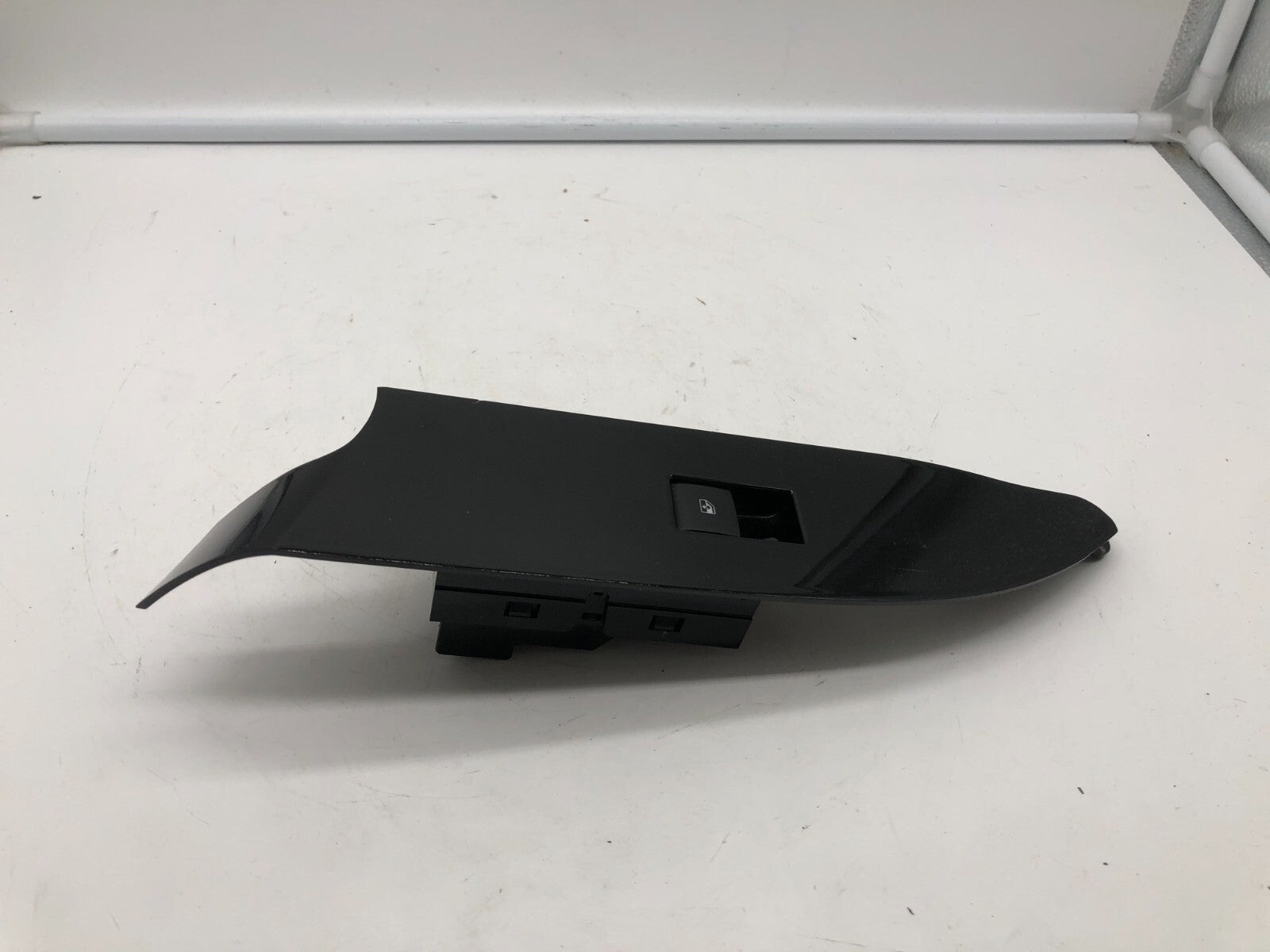 2014-2018 Cadillac ATS Master Power Window Switch OEM C02B53057