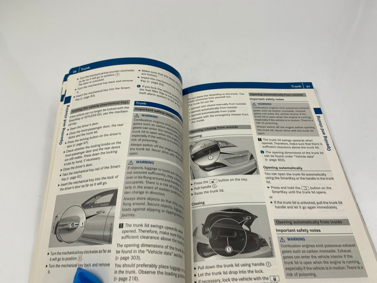 2016 Mercedes CLA Owners Manual Set with Case OEM E03B62007