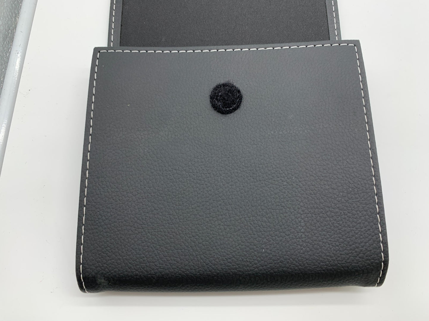 2019 Volkswagen Atlas Owners Manual Set with Case OEM A02B31010