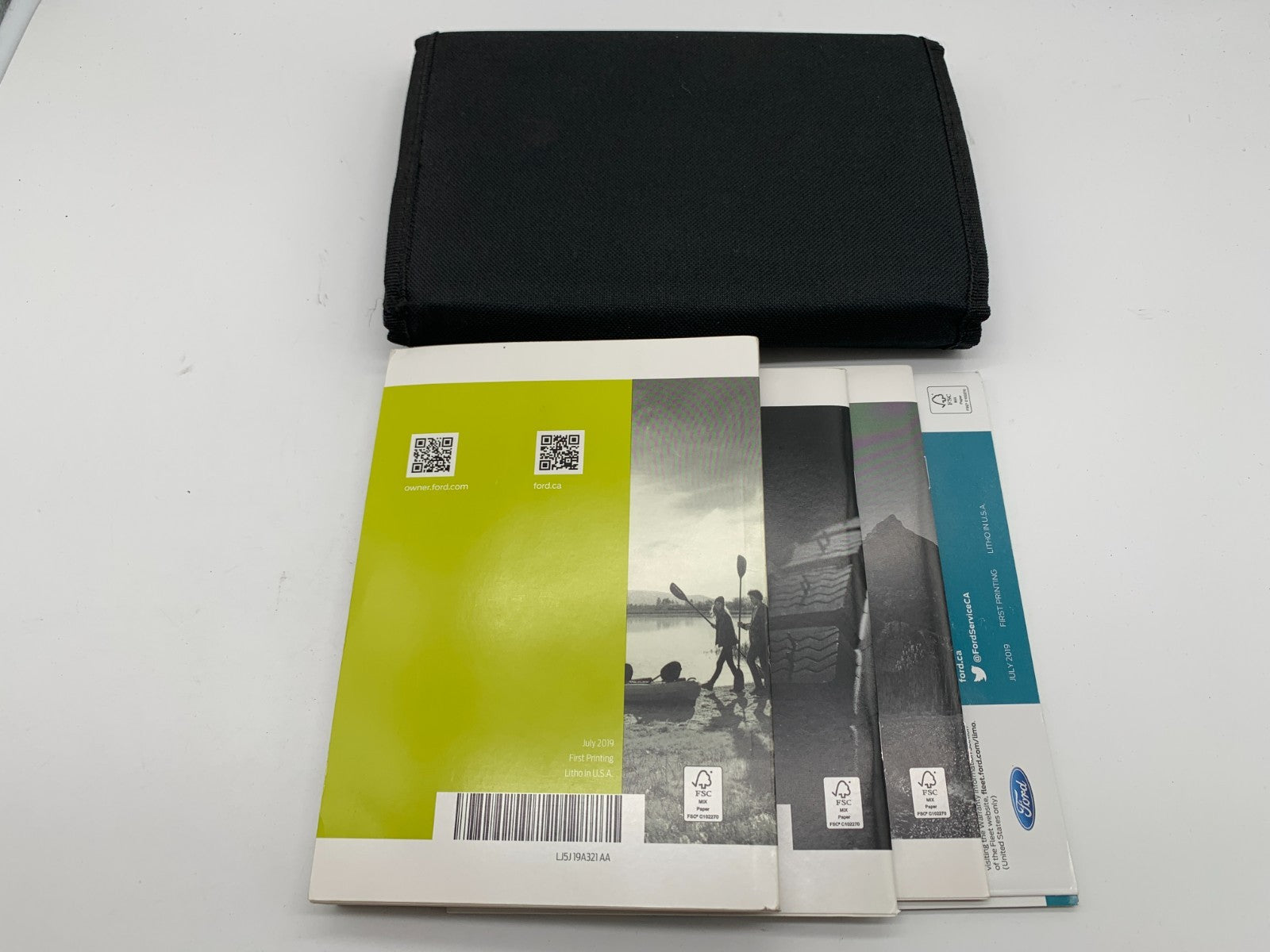 2020 Ford Escape Owners Manual Set with Case OEM B03B56001