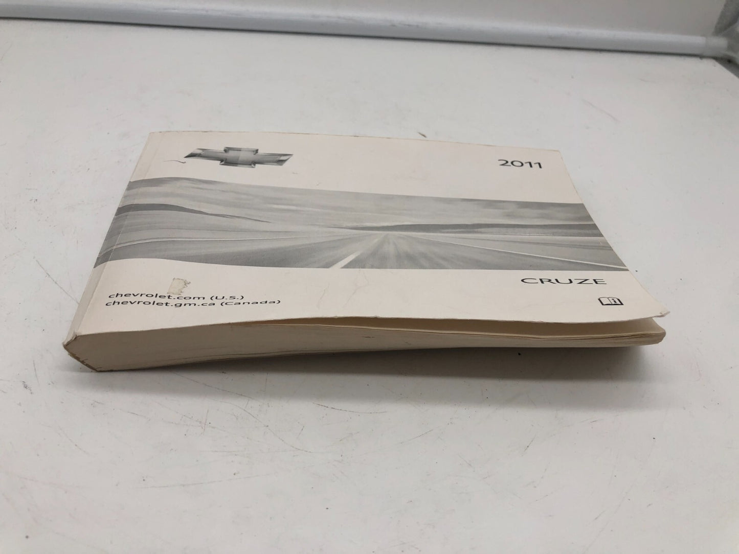 2011 Chevrolet Cruze Owners Manual OEM B03B44013