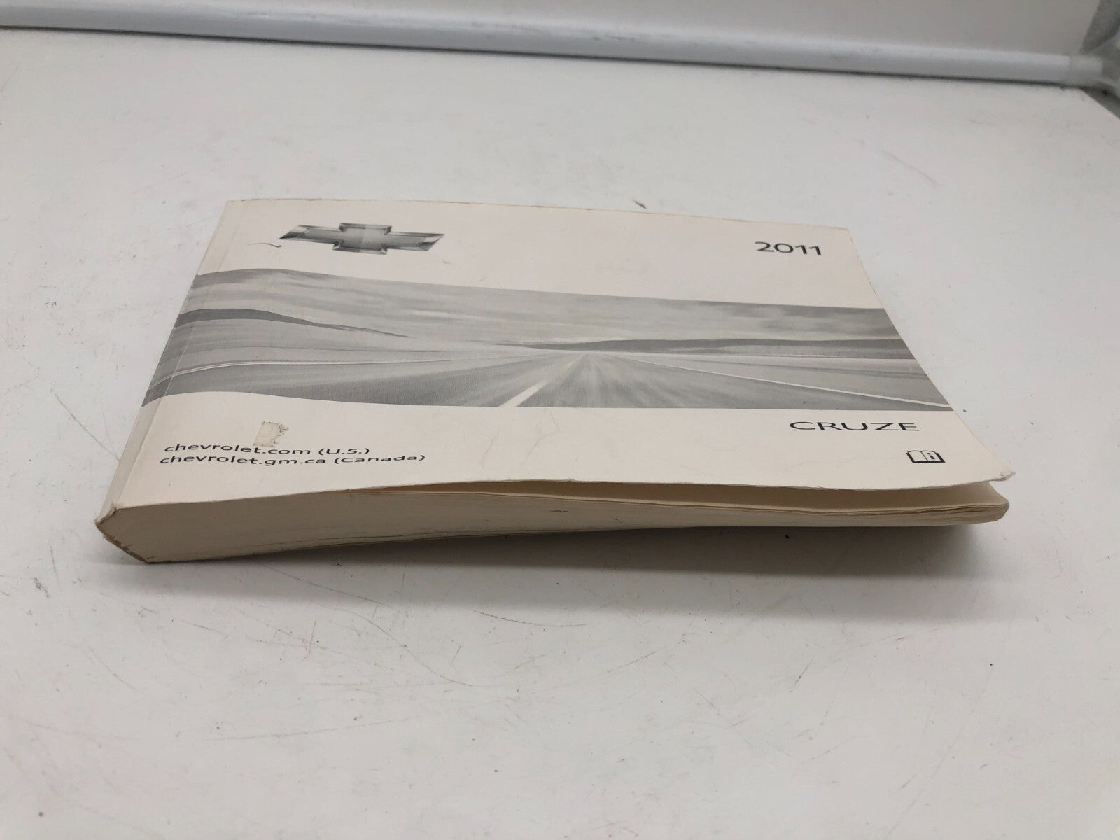 2011 Chevrolet Cruze Owners Manual OEM B03B44013