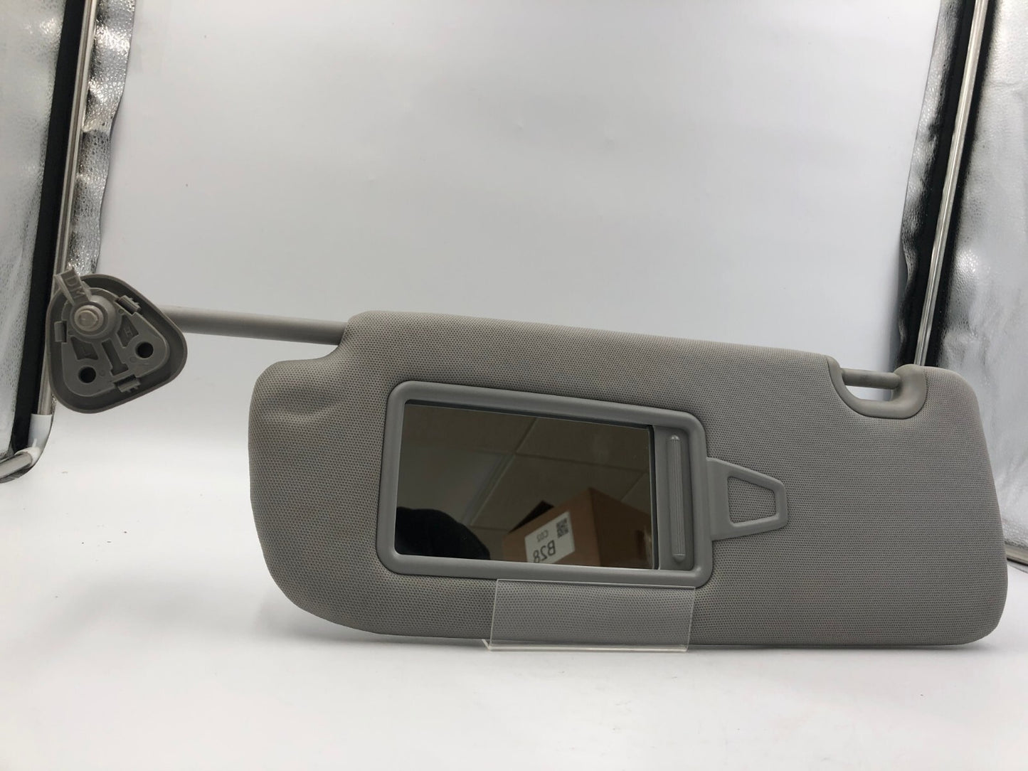 2013-2019 Hyundai Santa Fe Driver Sun Visor Gray Illuminated OEM C03B52058