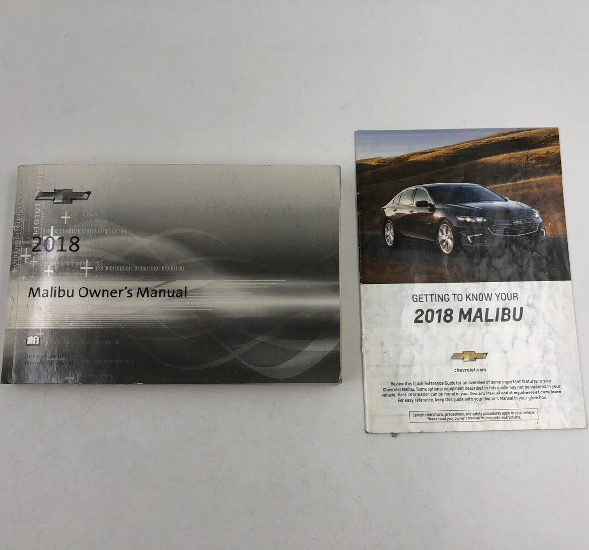 2018 Chevrolet Malibu Owners Manual Set OEM C01B56014