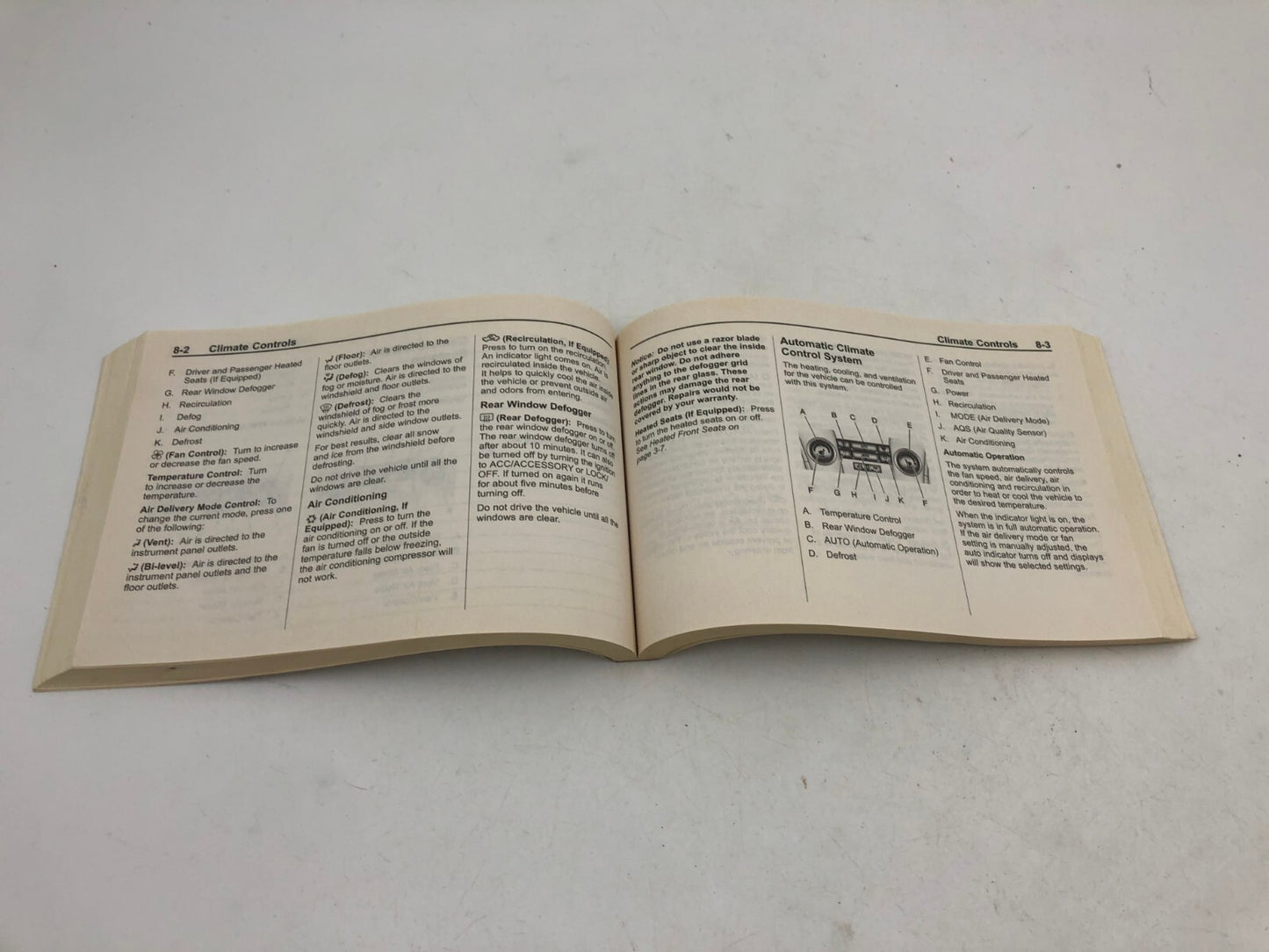 2011 Chevrolet Cruze Owners Manual OEM D02B23023