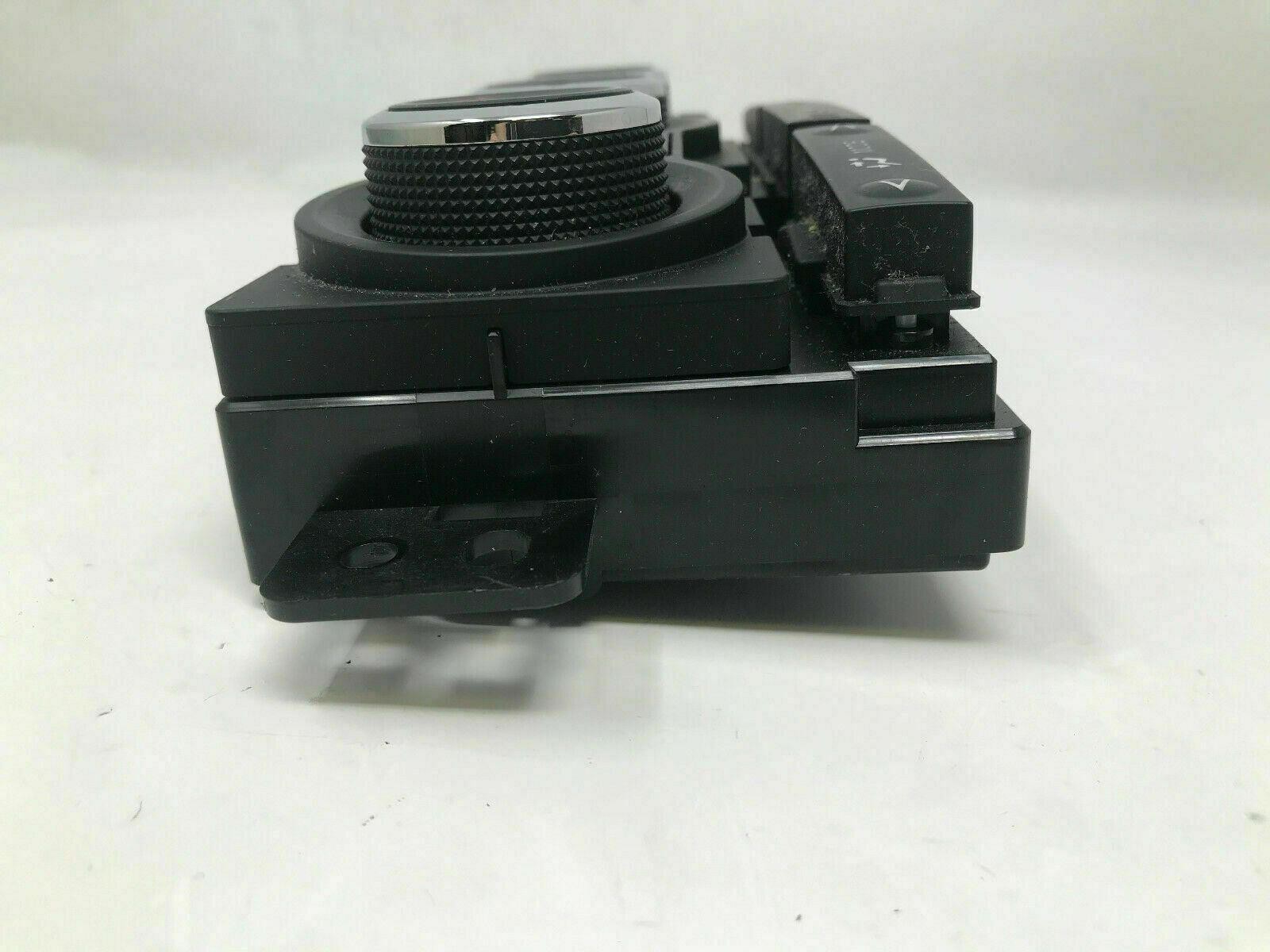 2010-2015 Mazda CX-9 AC Heater Climate Control Unit OEM D02B09016