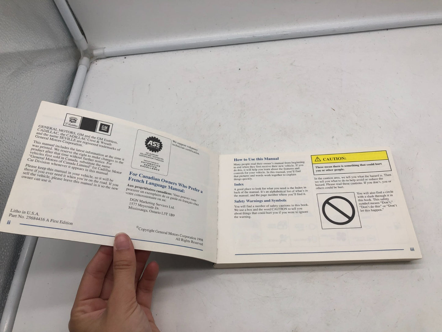 1999 Cadillac Seville Owners Manual OEM A01B08057