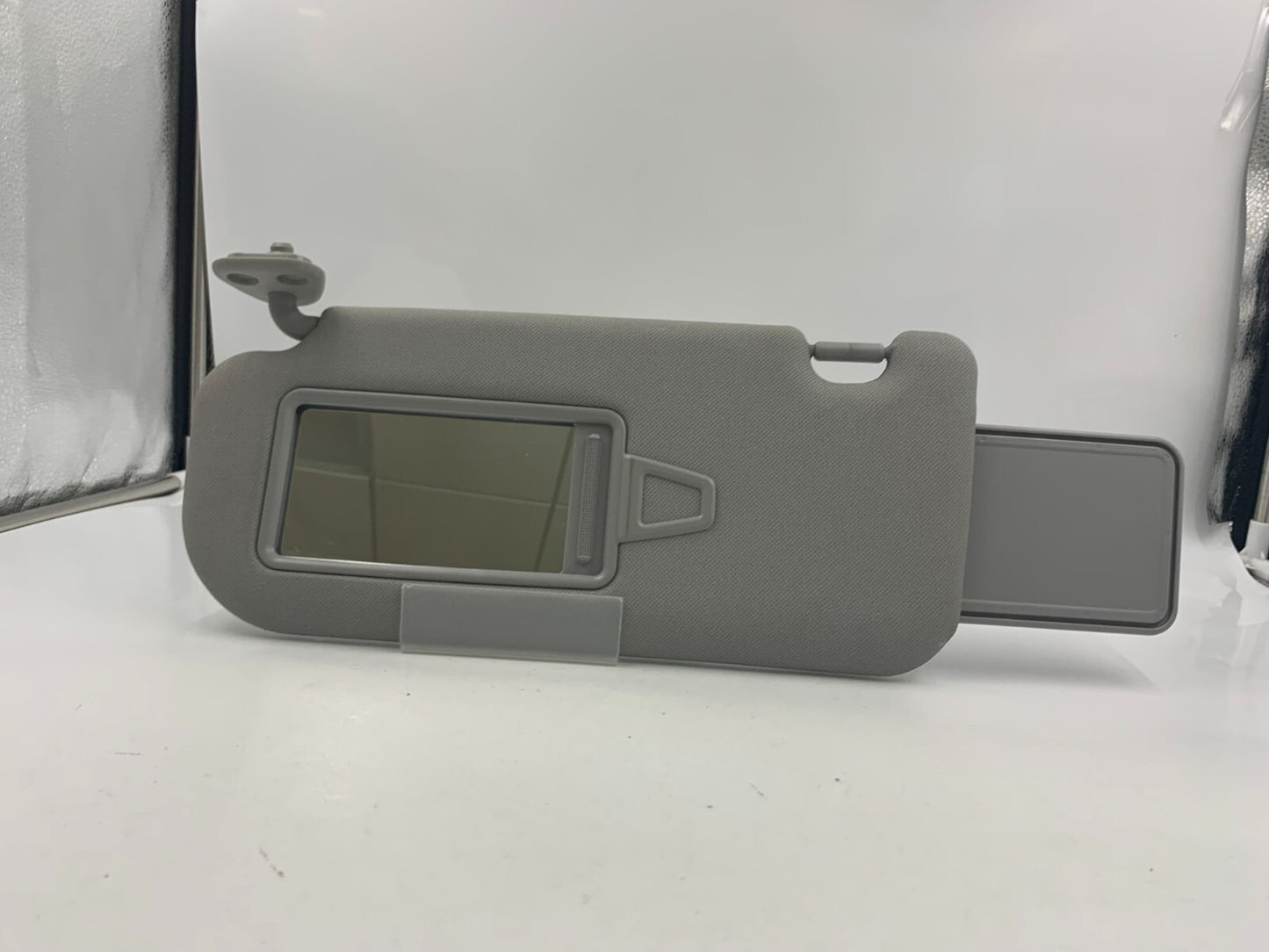 2010-2011 Hyundai Tucson Driver Sun Visor Gray OEM E03B54056
