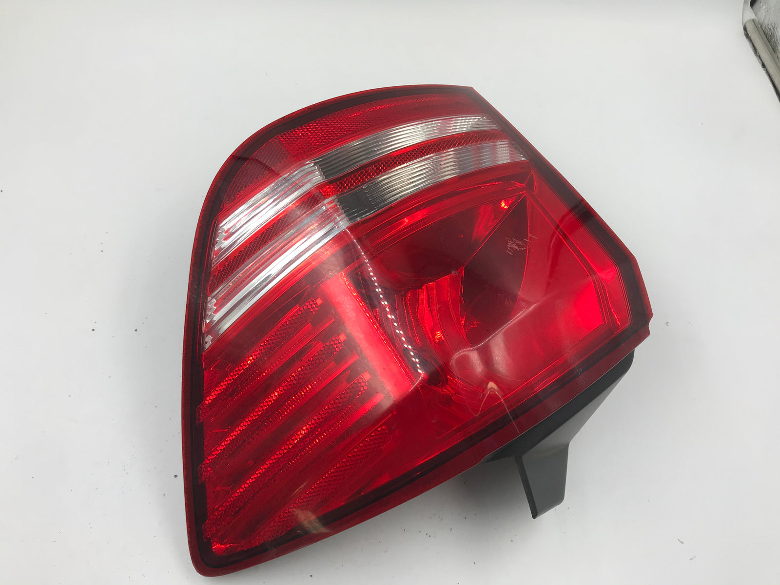 2009-2011 Dodge Journey Passenger Side Tail Light Tailight OEM C03B28004