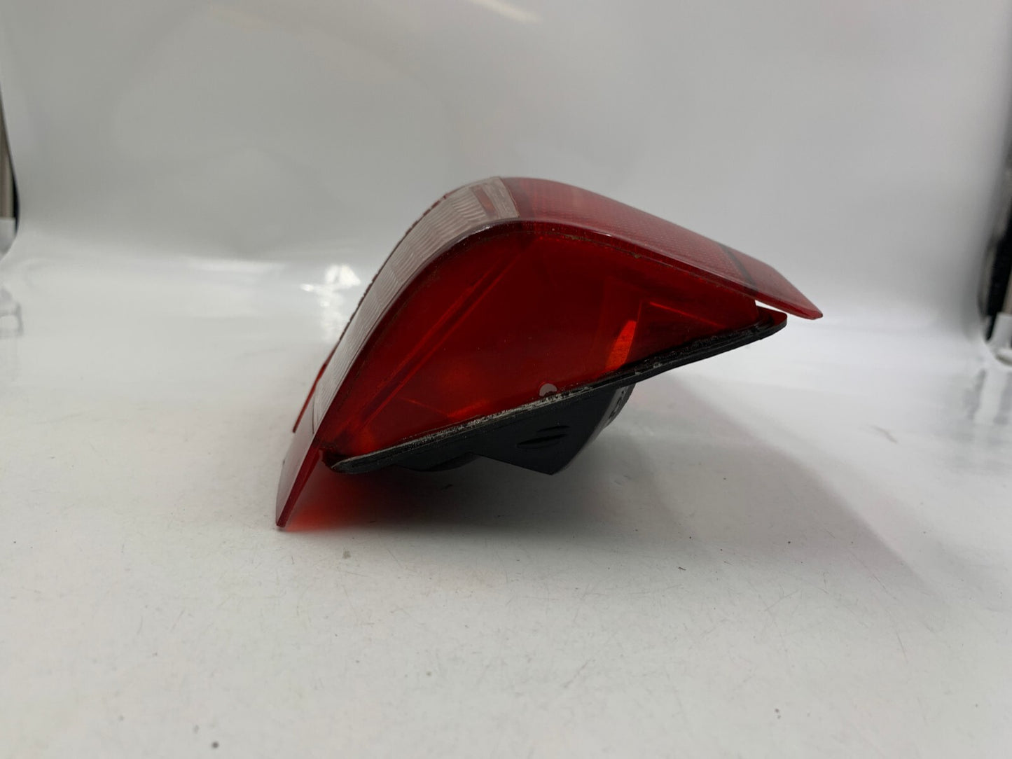 1987-1990 Ford F-250 Driver Side Tail Light Taillight Styleside OEM D04B65004