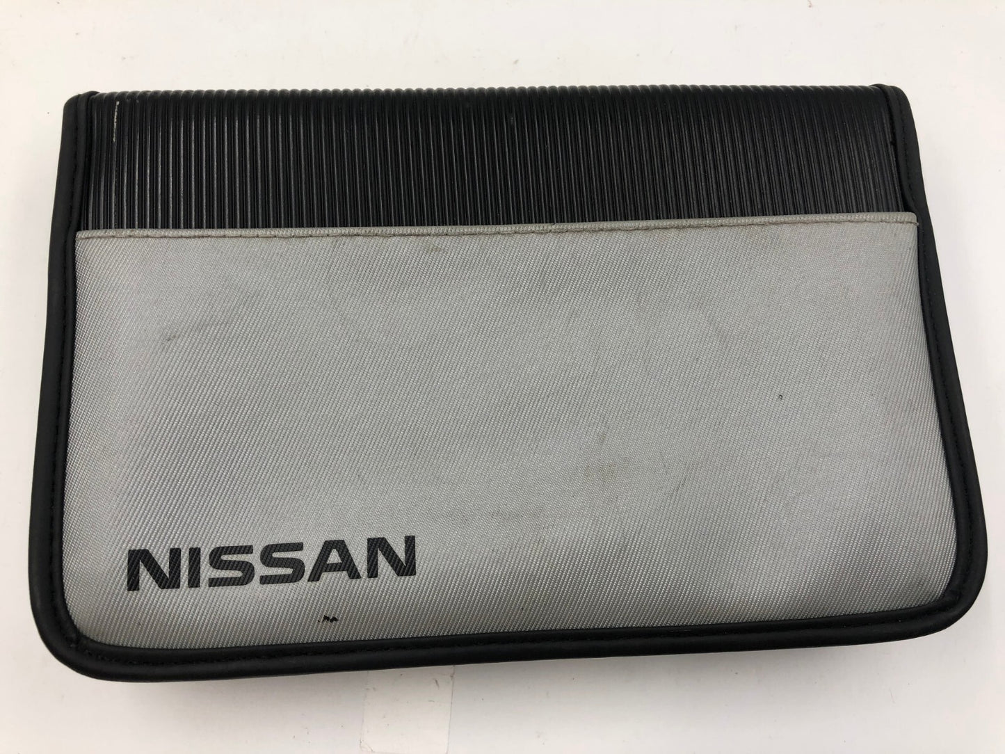 2004 Nissan Maxima Owners Manual Set with Case OEM I03B46005