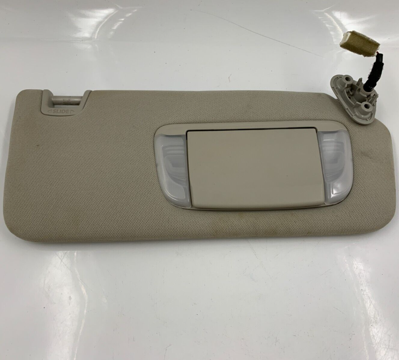 2015-2022 Subaru Legacy Passenger Sun Visor Beige Illuminated OEM D03B23052