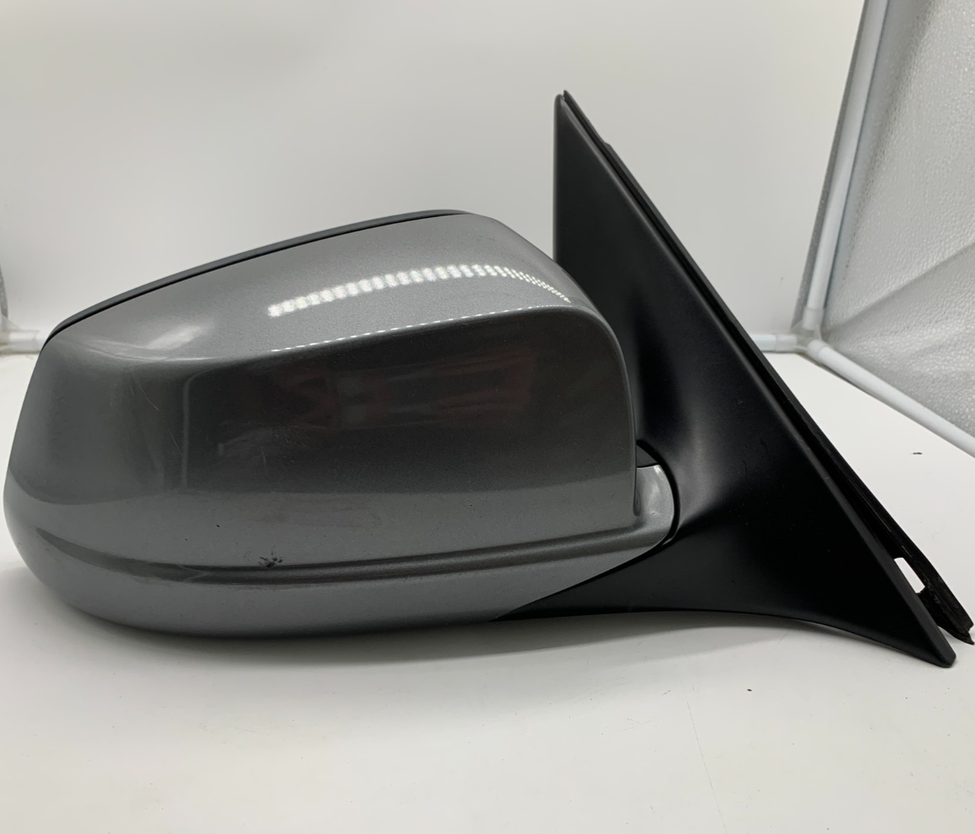 2012-2013 BMW 550i Passenger Side View Power Door Mirror Gray OEM C01B55068