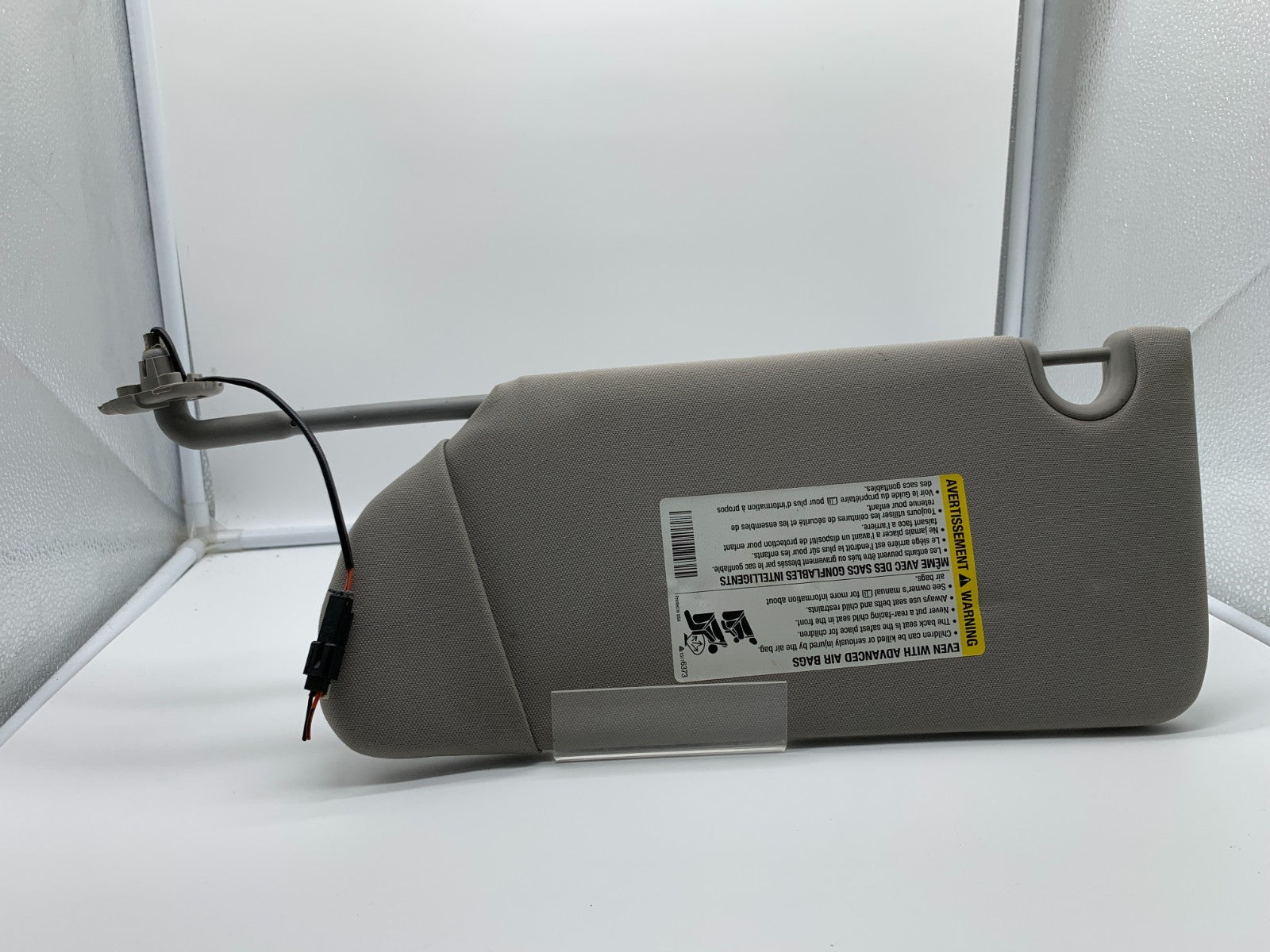 2006-2011 Buick Lucerne Passenger Sun Visor Gray Illuminated OEM A04B31010