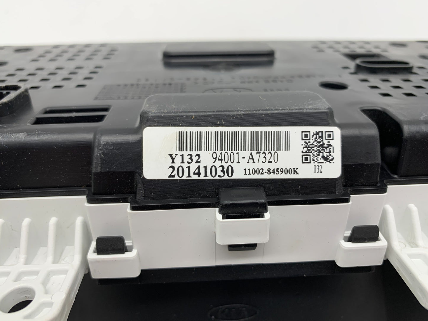 2014-2016 Kia Forte Speedometer Instrument Cluster 27180 Miles OEM C04B62020