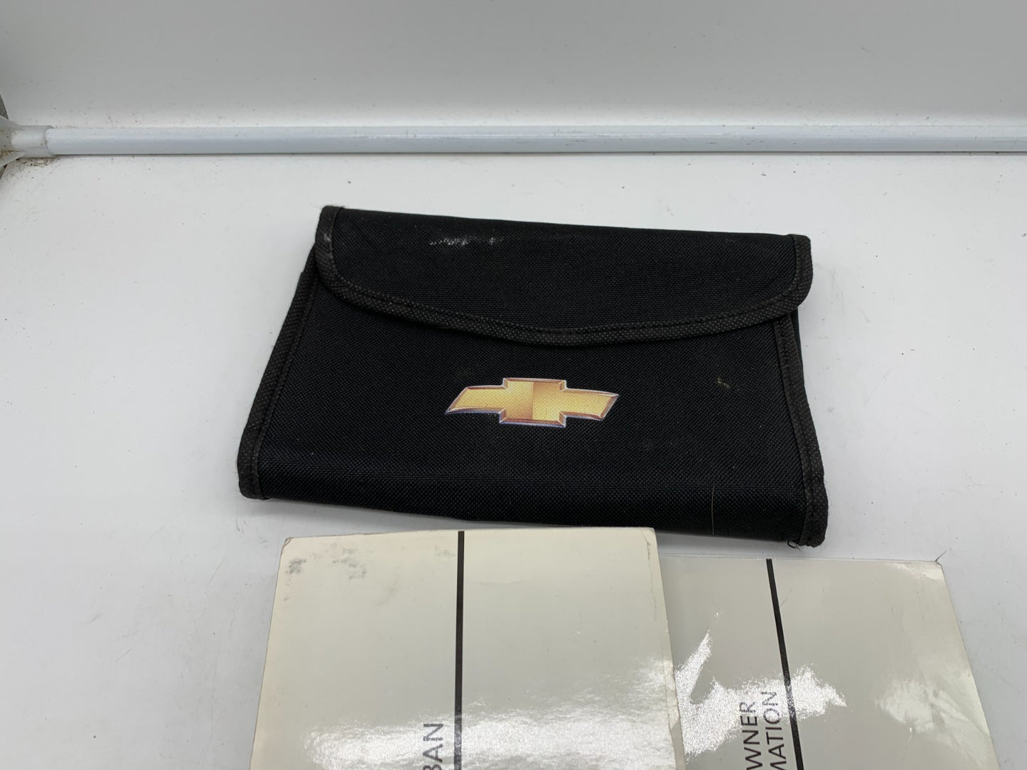 2007 Chevrolet Tahoe Suburban Owners Manual Set with Case OEM