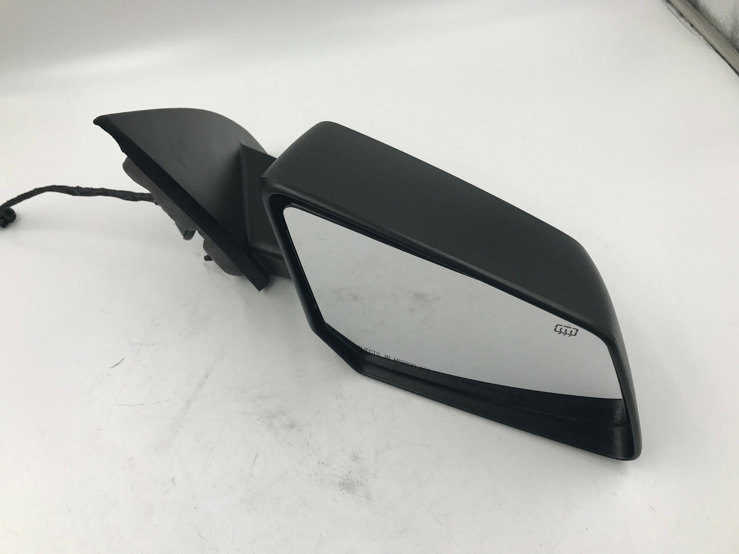 2007-2008 GMC Acadia Passenger Side View Power Door Mirror Black OEM B03B28004