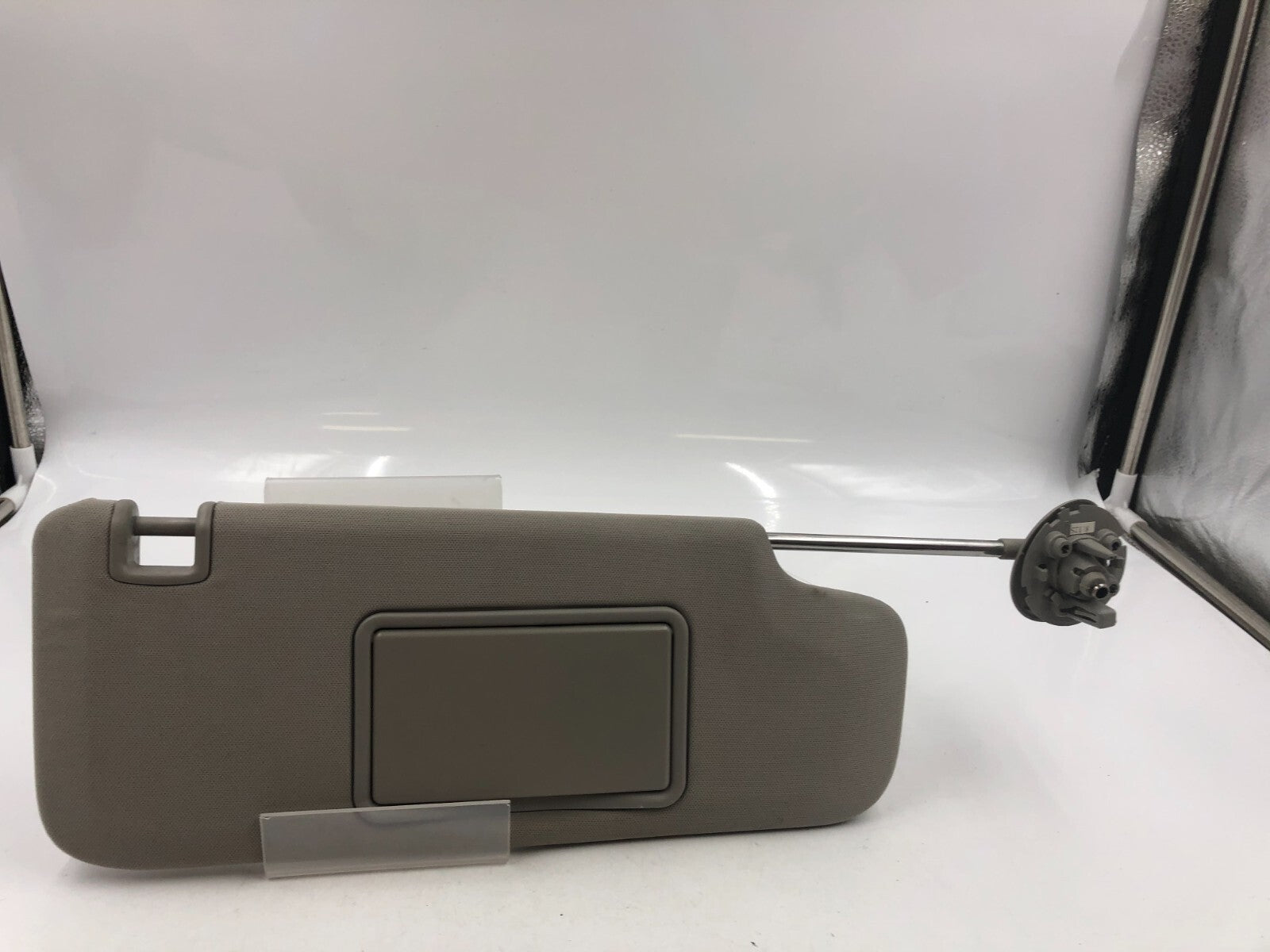 2004-2012 Chevrolet Malibu Passenger Sun Visor Gray OEM D02B33083