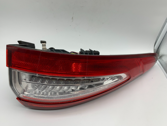 2013-2016 Ford Fusion Driver Side Tail Light Taillight OEM D01B42008