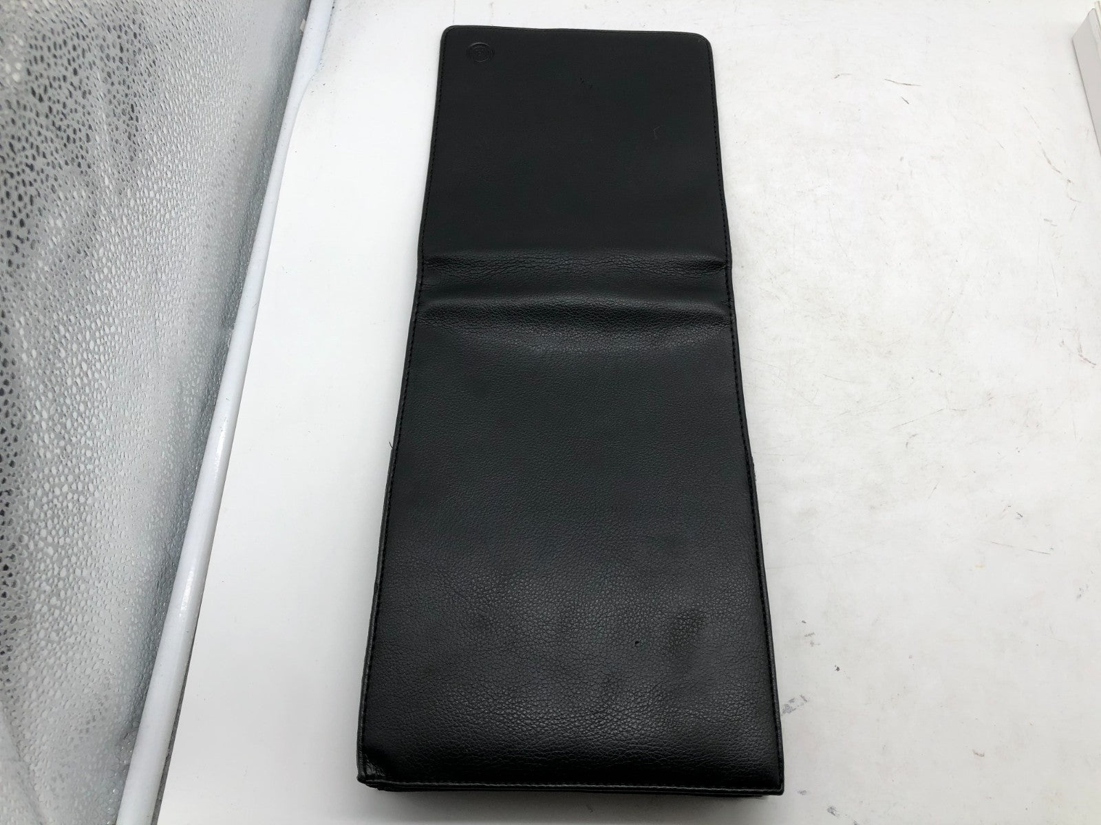 2018 Volkswagen Atlas Cross Sport Owners Manual Set with Case OEM B01B35009