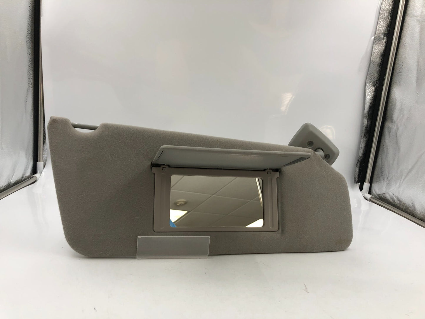 2004-2008 Ford F-150 Passenger Sun Visor Gray OEM D03B48037