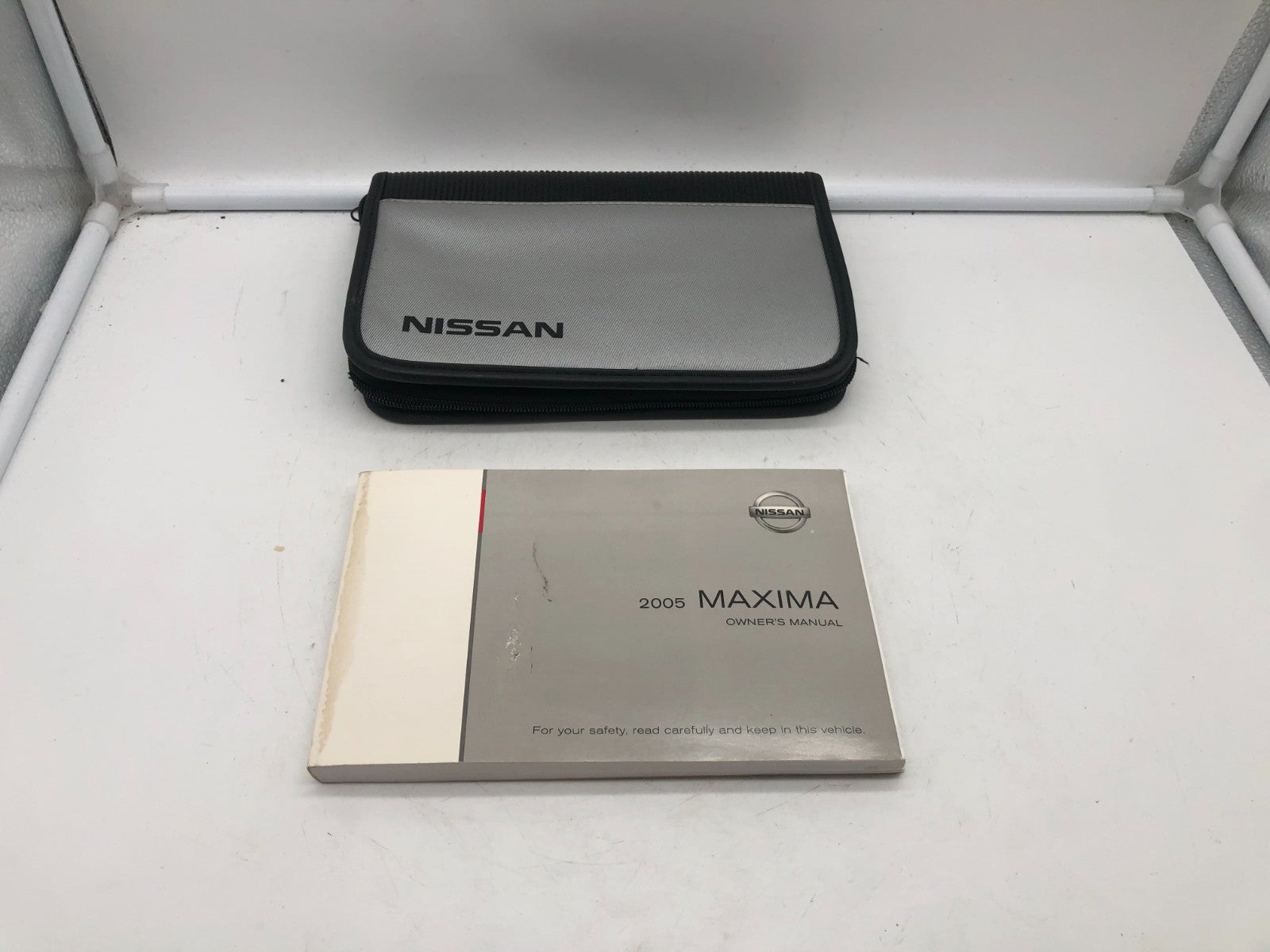 2005 Nissan Maxima Owners Manual with Case OEM A01B02004