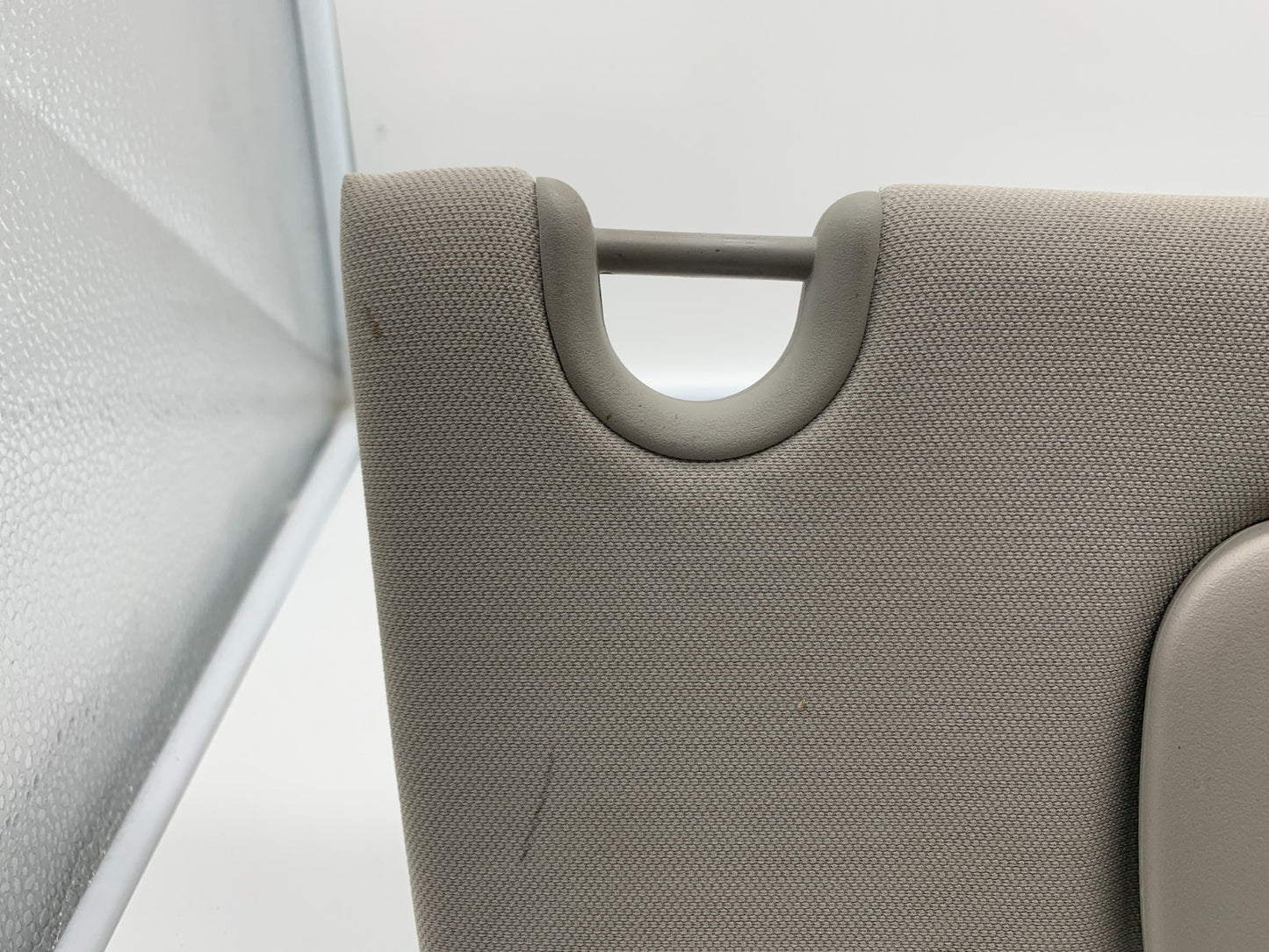 2006-2011 Buick Lucerne Passenger Sun Visor Gray Illuminated OEM A04B31010