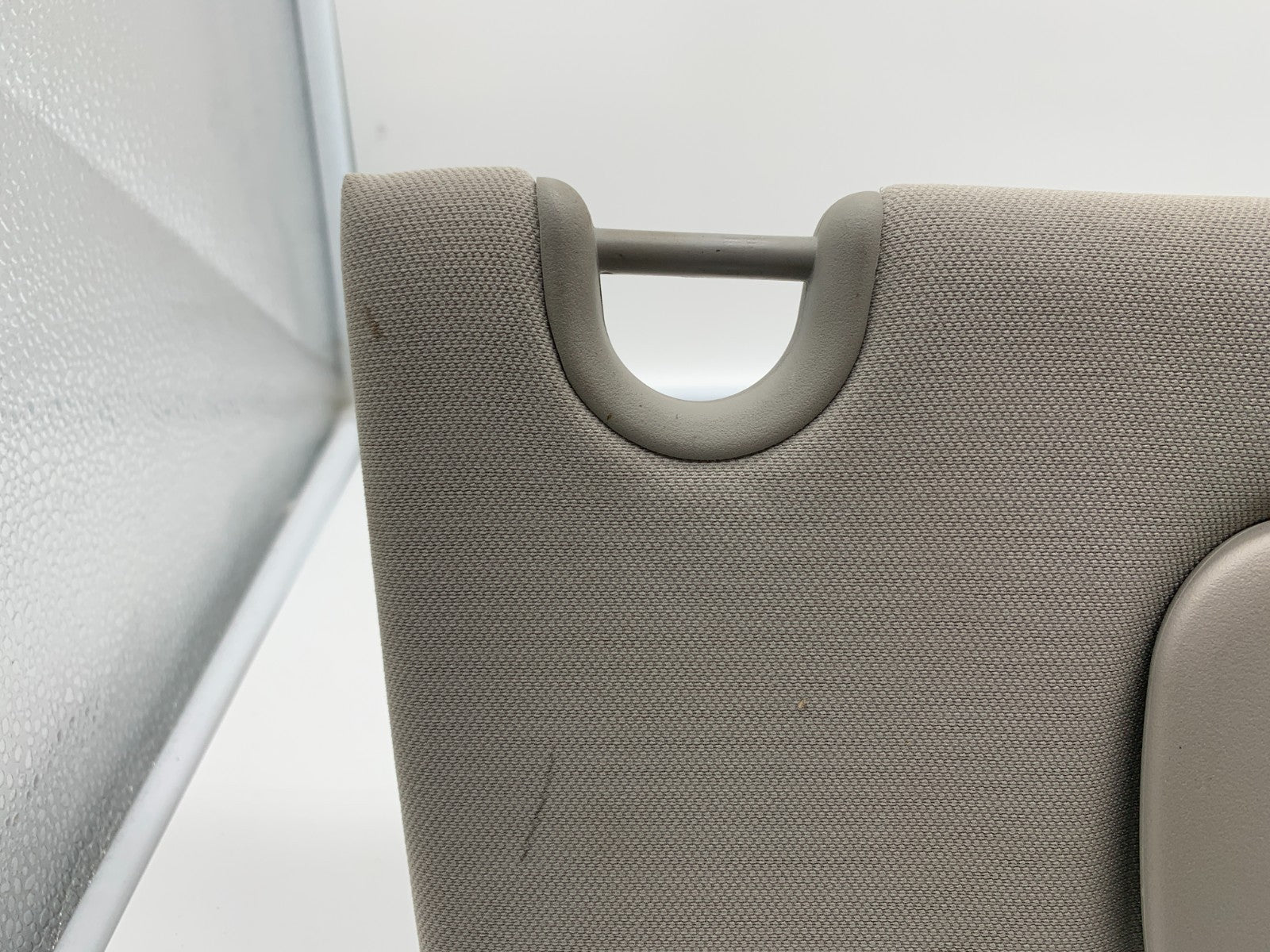 2006-2011 Buick Lucerne Passenger Sun Visor Gray Illuminated OEM A04B31010