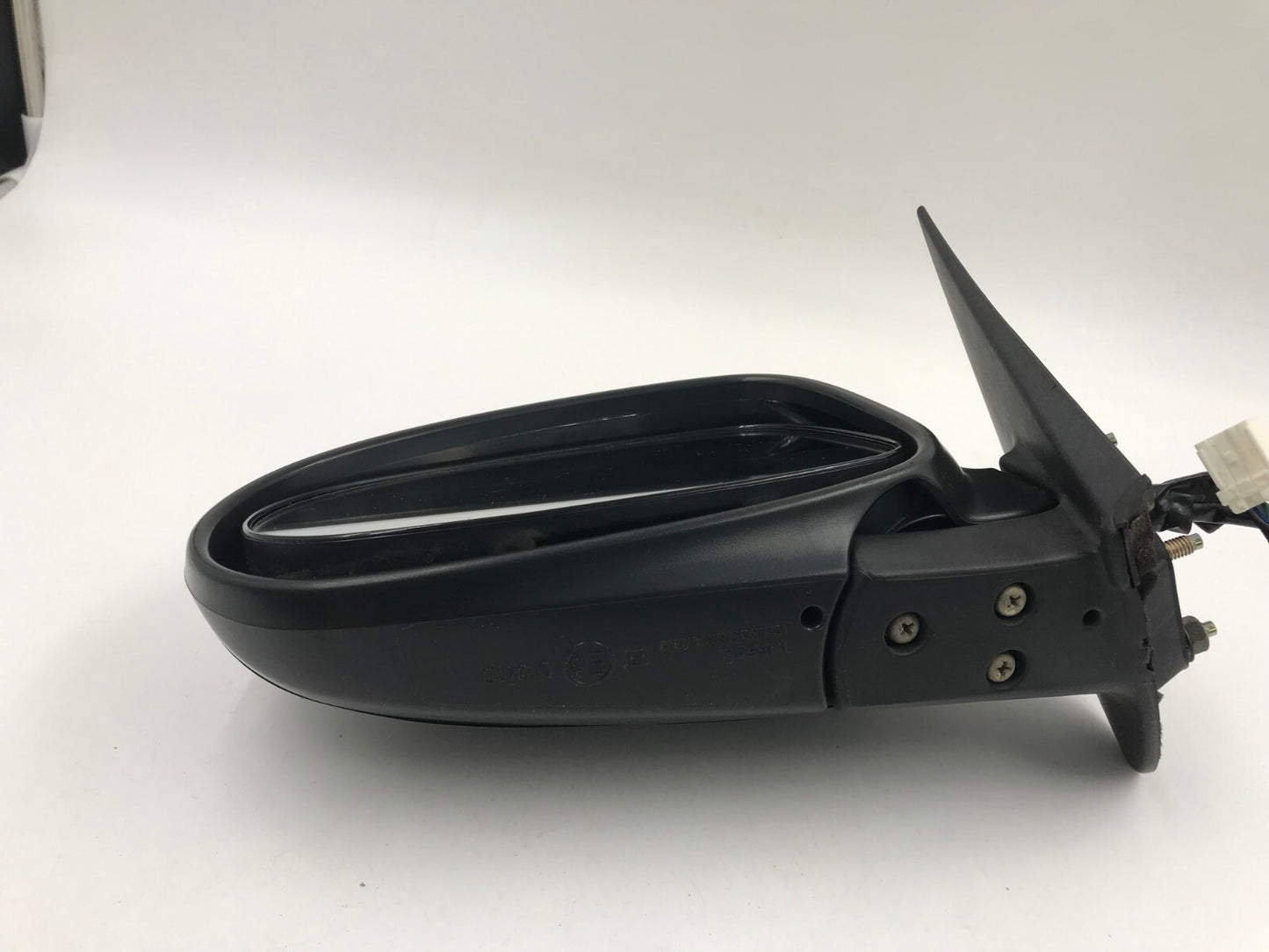 2002-2004 Infiniti I35 Driver Side View Power Door Mirror Black OEM E01B33082