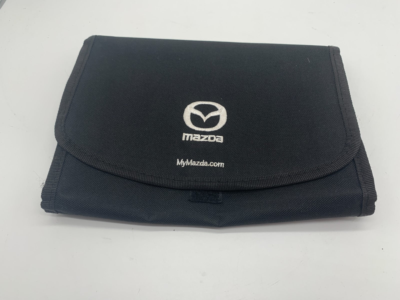 2018 Mazda 3 Owners Manual Set with Case OEM A02B36012