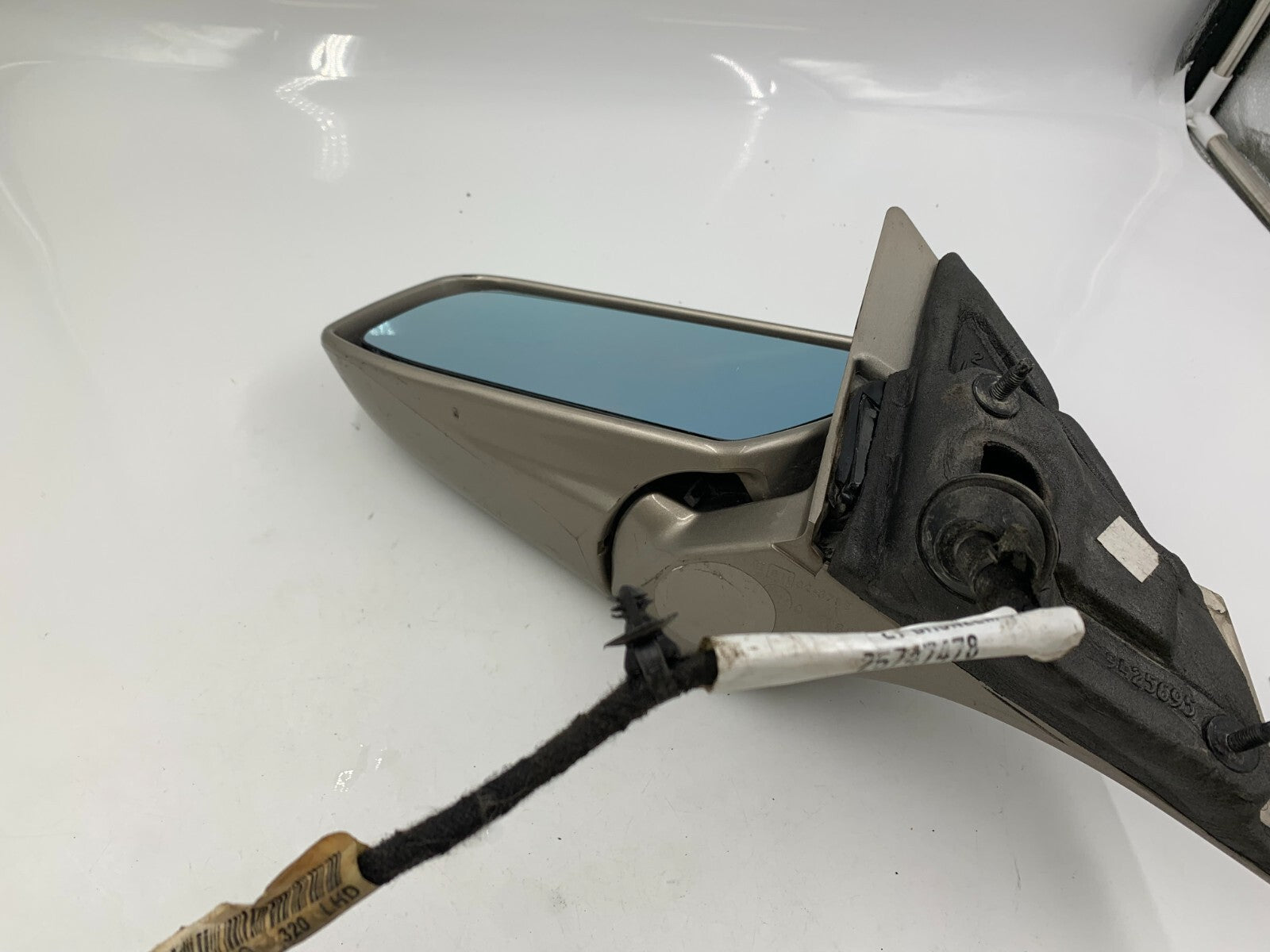 2003-2007 Cadillac CTS Driver Side View Power Door Mirror Champaign C03B29019