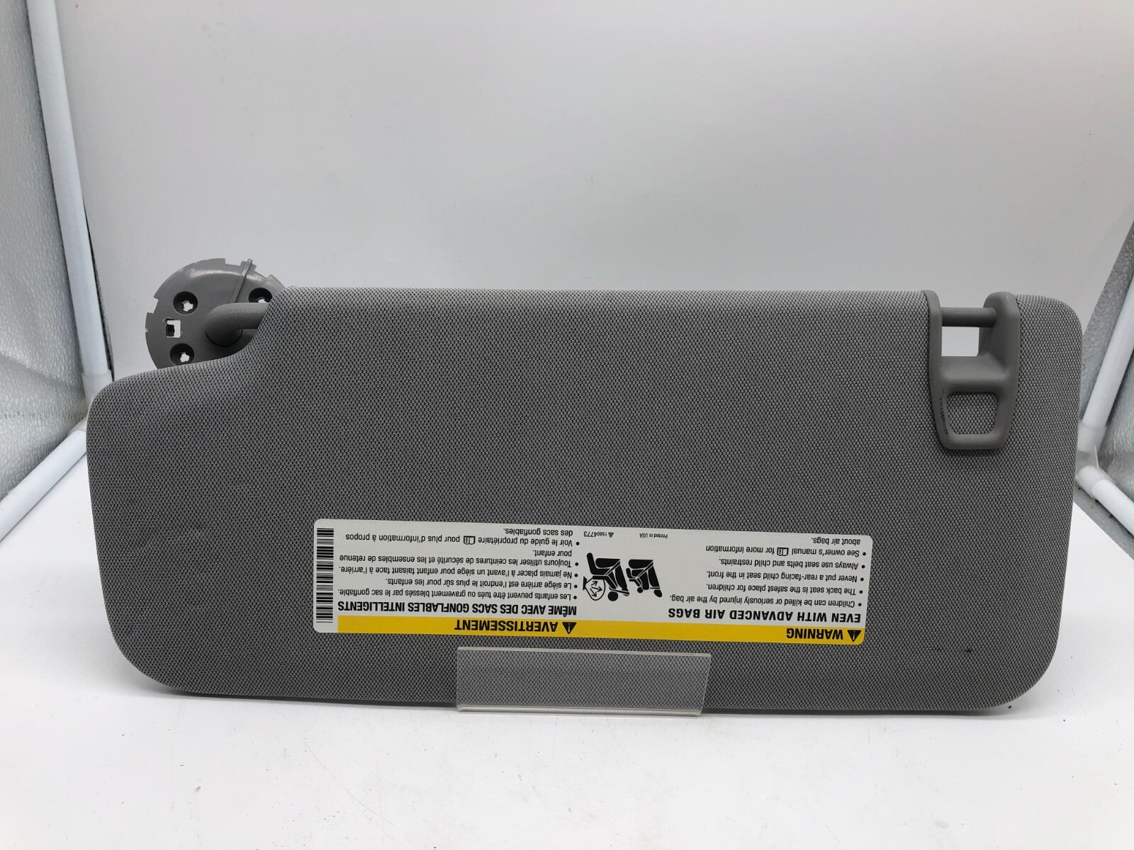 2017-2022 Chevrolet Trax Passenger Sun Visor Gray Illuminated OEM C02B54004