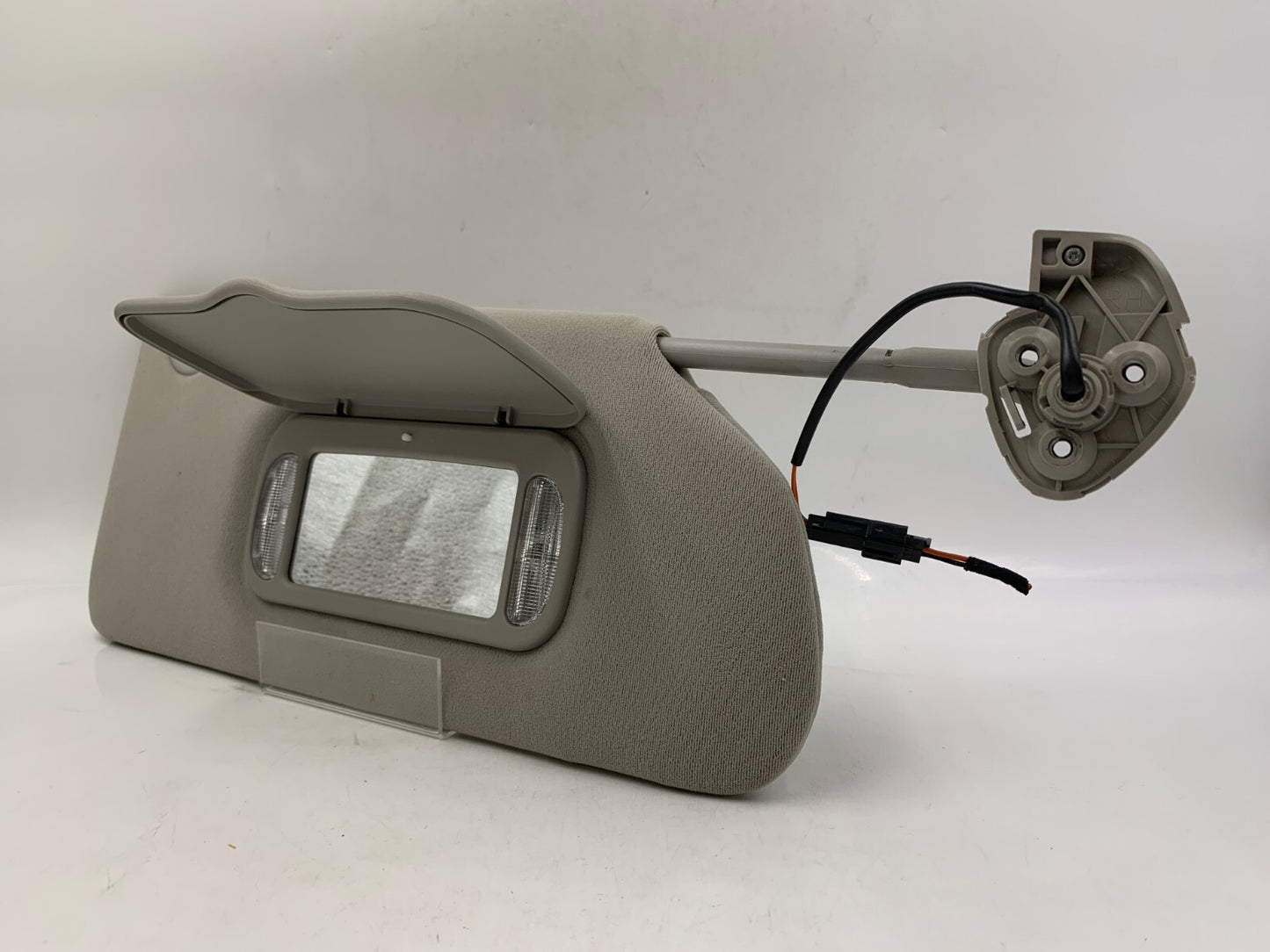 2006-2007 Cadillac DTS Passenger Sun Visor Gray Illumination OEM A01B19053