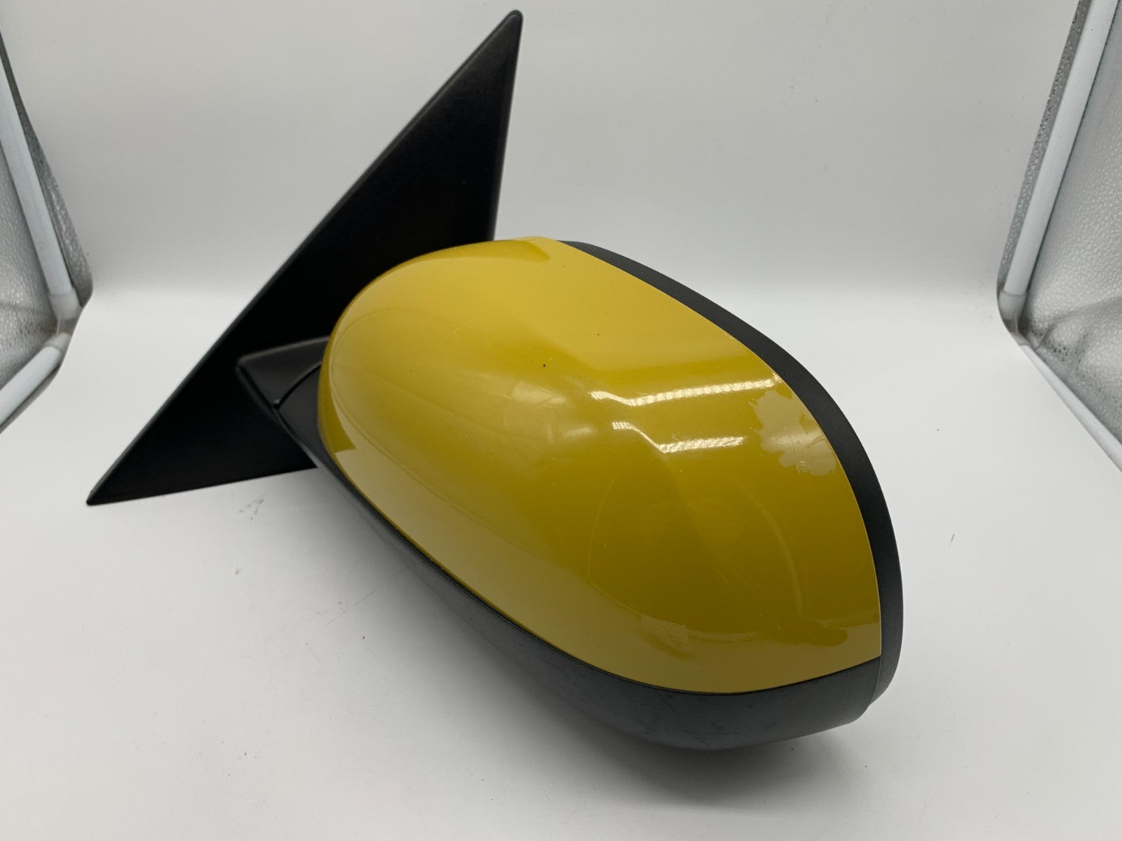 2014-2019 Kia Soul Driver Side View Power Door Mirror Yellow OEM A02B53031
