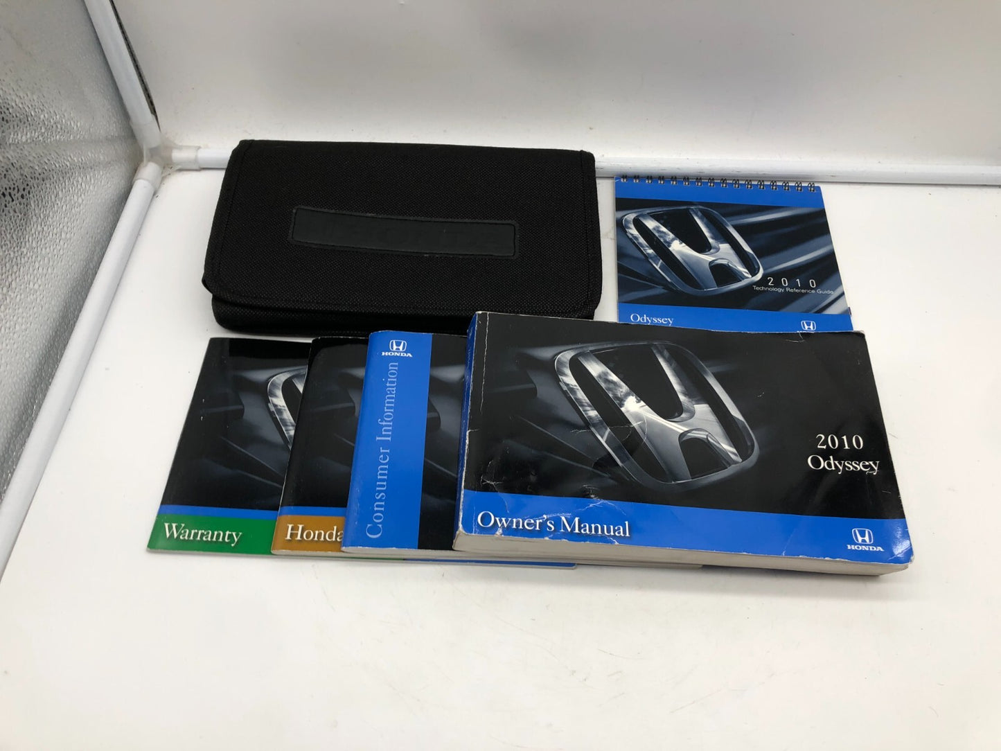 2010 Honda Odyssey Owners Manual Set with Case OEM A02B05009