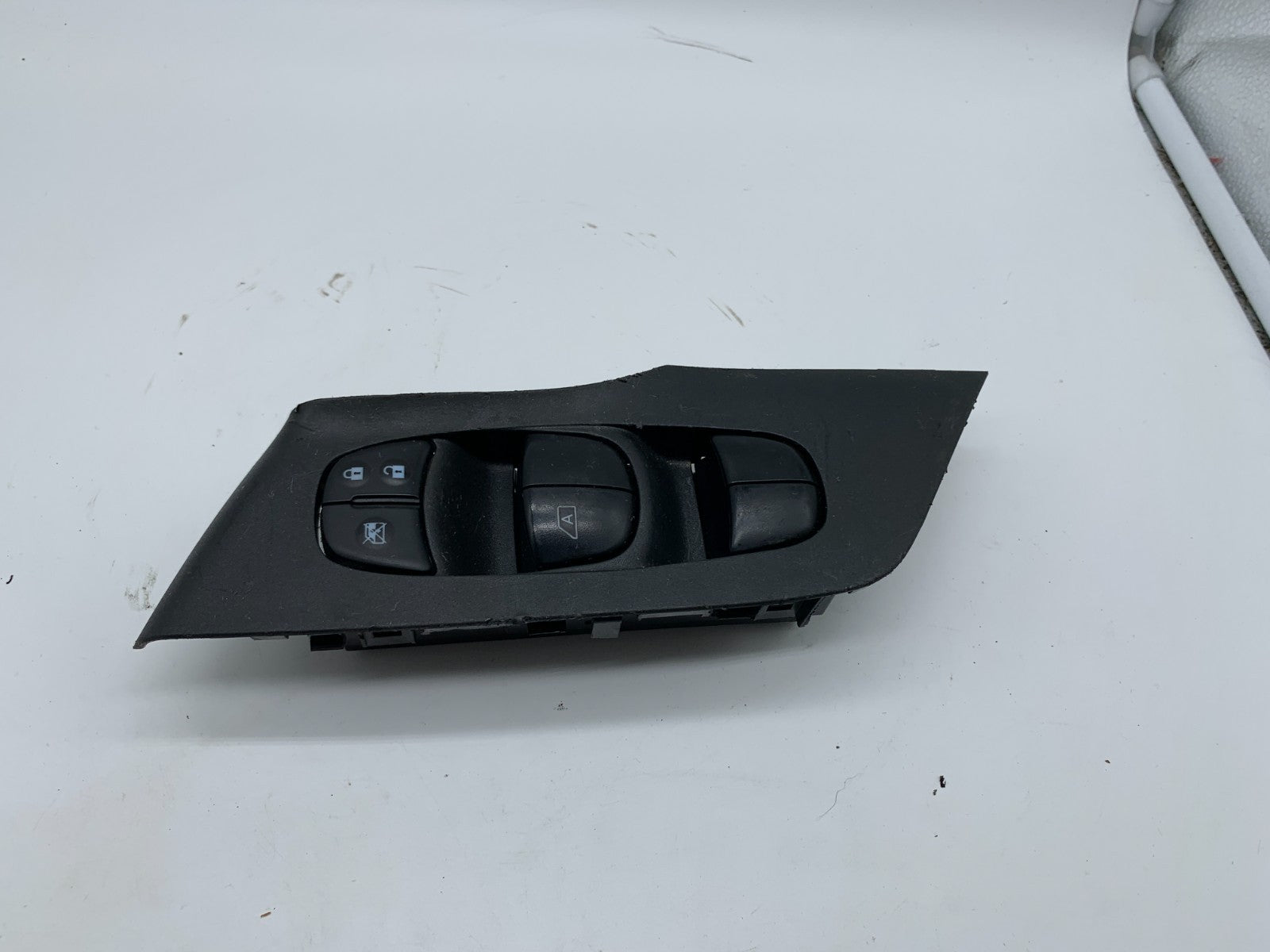 2013-2018 Nissan Altima Master Power Window Switch OEM C01B26021