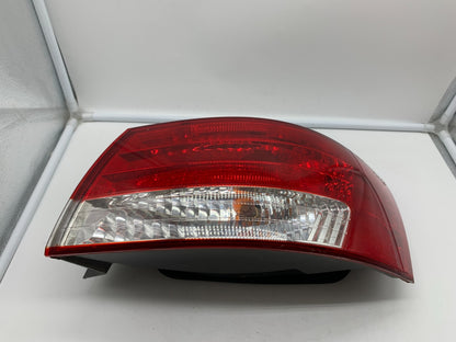 2006-2008 Hyundai Sonata Passenger Side Tail Light Taillight OEM A01B48002