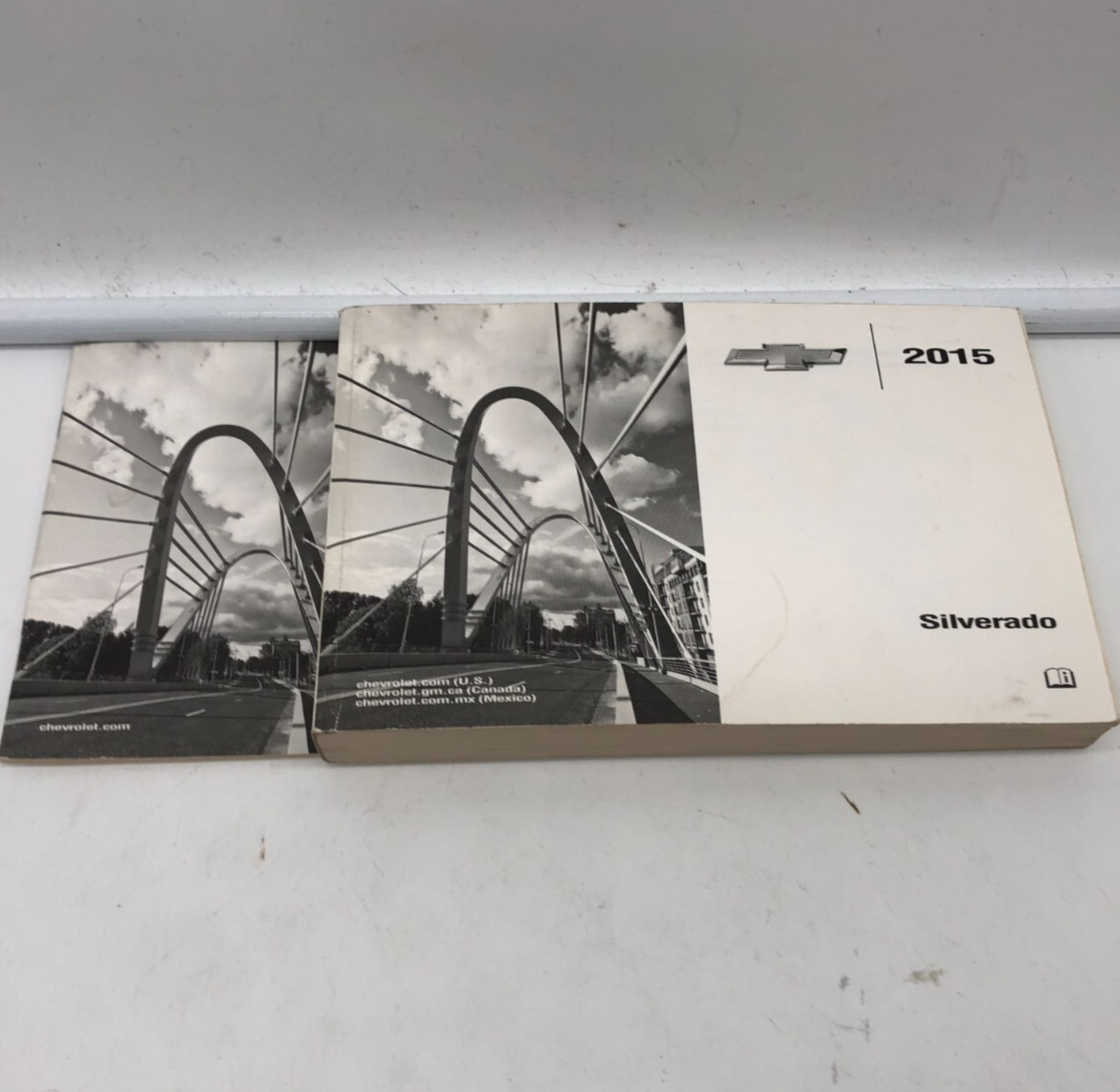 2015 Chevrolet Silverado 1500 Owners Manual Set OEM F01B46005