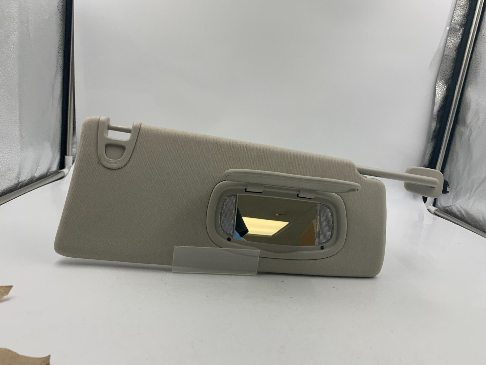 2017-2021 Jeep Compass Passenger Sun Visor Illuminated OEM D03B19009