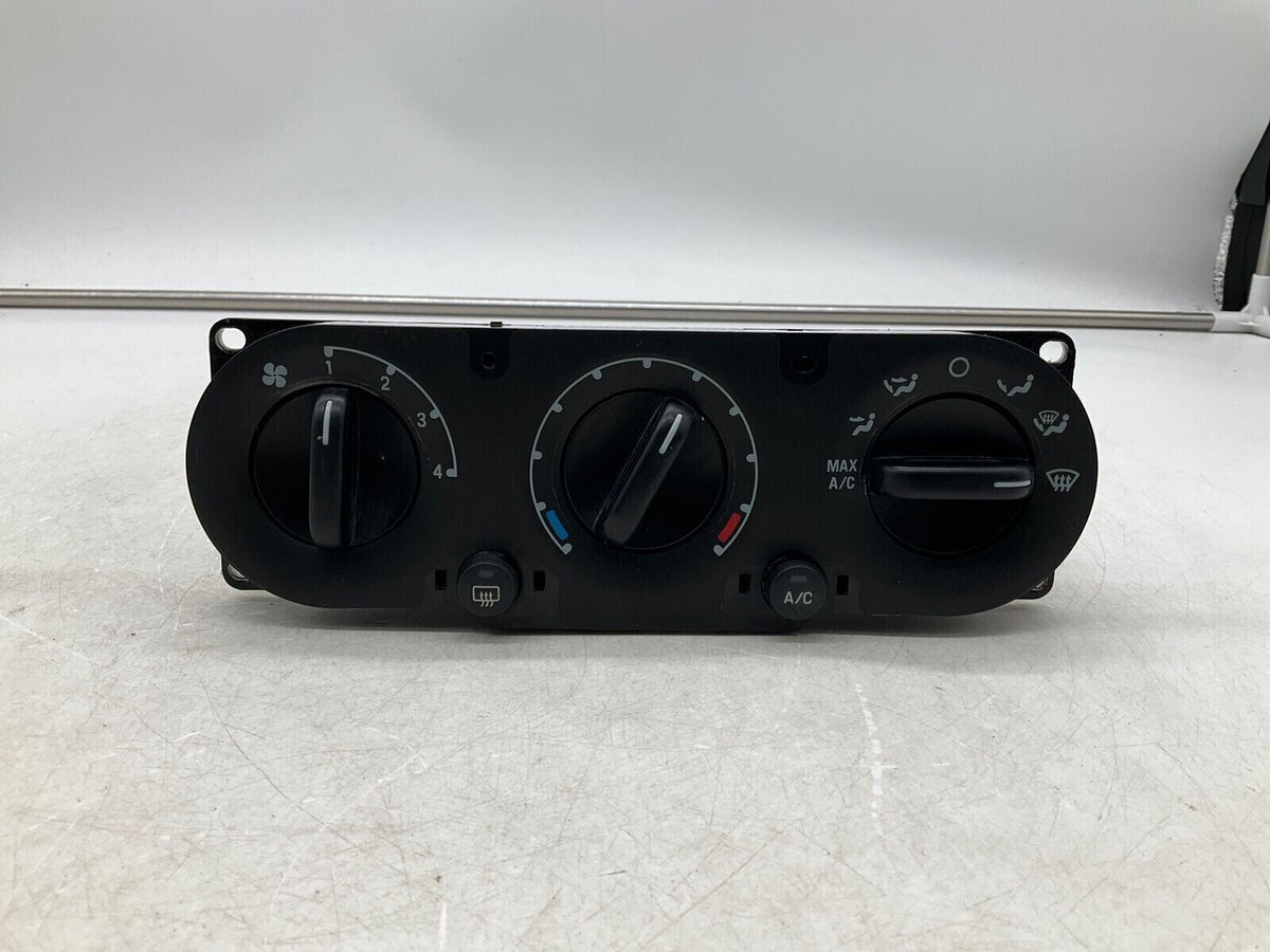 2015-2017 Volkswagen Jetta AC Heater Climate Control Temperature Unit B03B44010