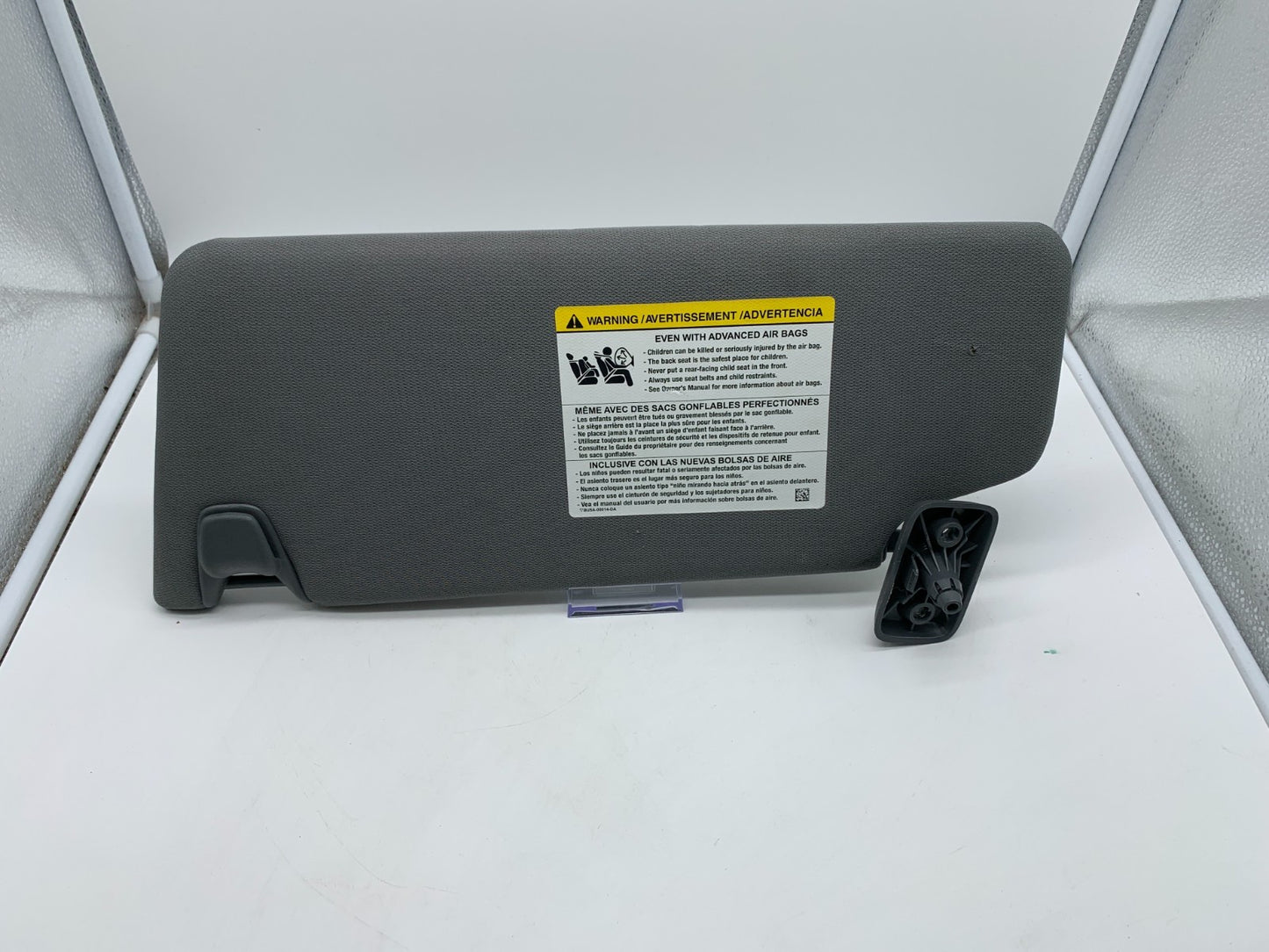 2011-2014 Ford F150 Passenger Sun Visor Sunvisor Gray OEM C03B32005