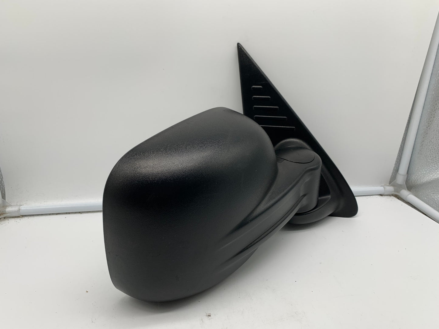 2002-2007 Jeep Liberty Passenger Side View Power Door Mirror Black OEM C02B12003