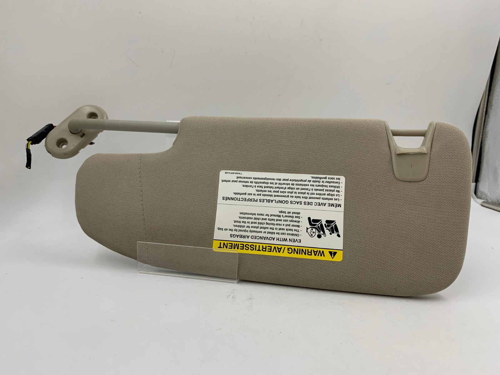 2006-2009 Ford Fusion Passenger Sun Visor Gray Illumination OEM B02B07042