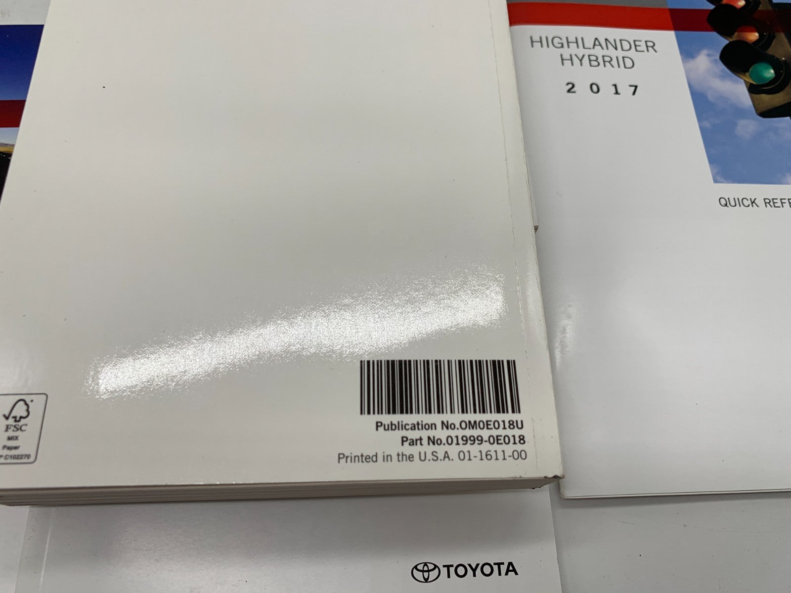 2017 Toyota Highlander Hybrid Owners Manual Set with Case OEM