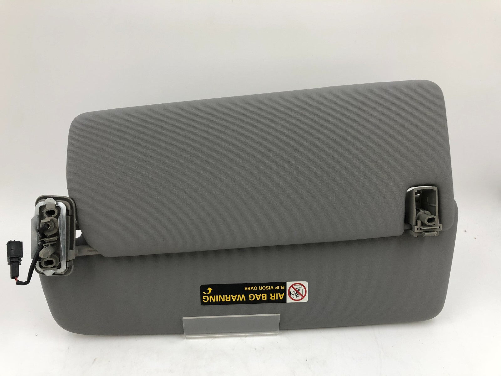 2004-2010 Volkswagen Touareg Passenger Sun Visor Gray Illuminated OEM B02B34023