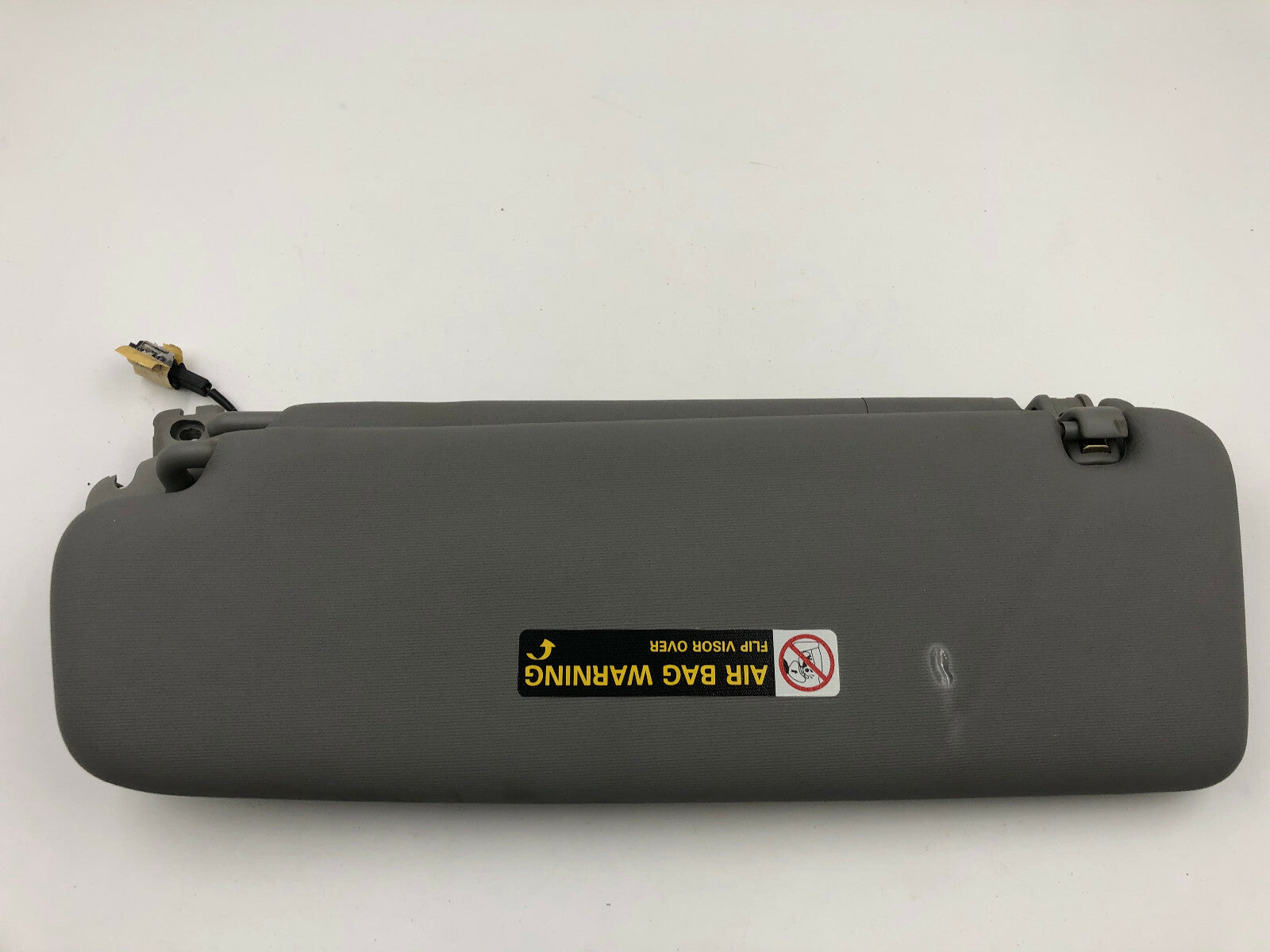 2004-2010 Volkswagen Touareg Passenger Sun Visor Gray Illuminated OEM A03B41002