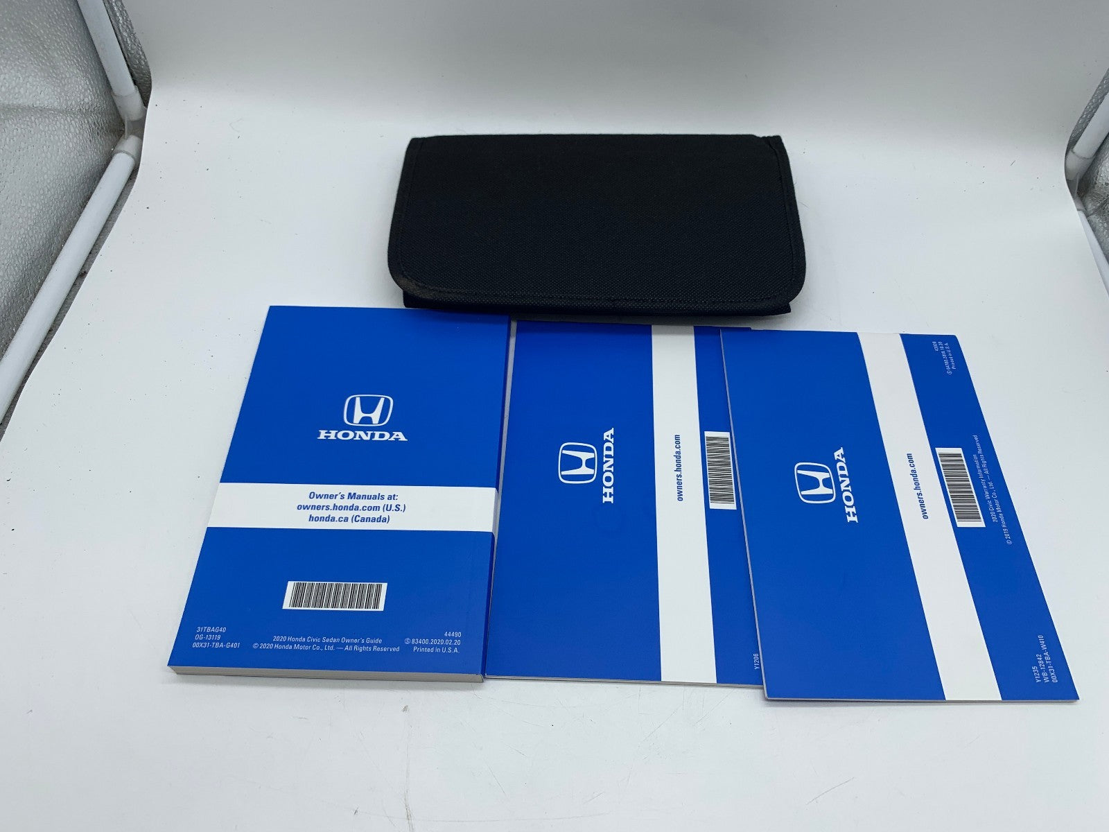 2020 Honda Civic Sedan Owners Manual Set with Case OEM R01B30008