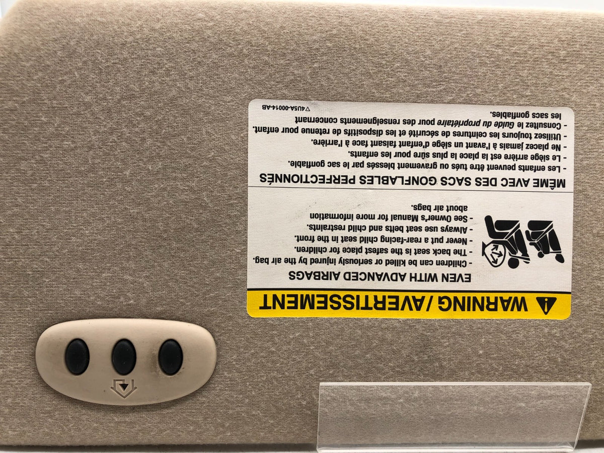 2005-2006 Ford Five Hundred Driver Sun Visor Gray Illuminated OEM A02B10005